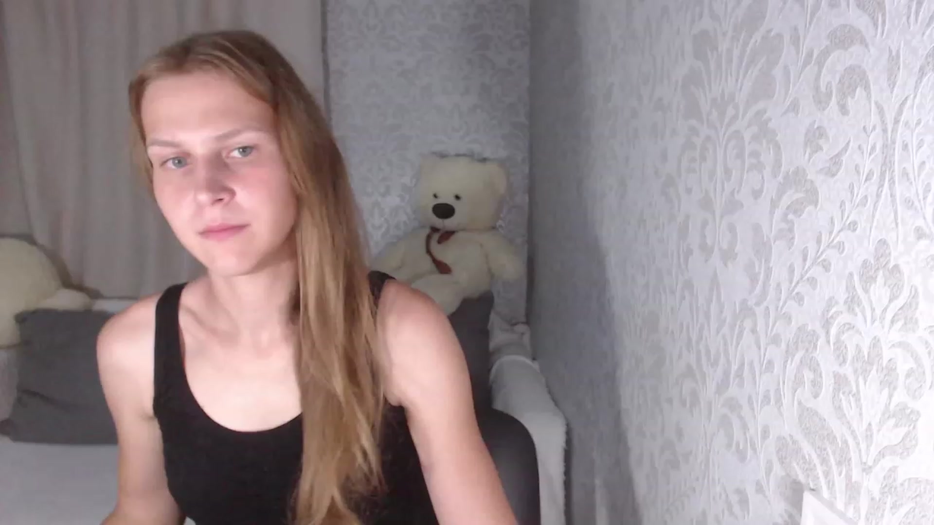 Gallery image thumbnail from RareButerfly's myfreecams stream on, 07/03/2023, 19:23 image 5 of 20