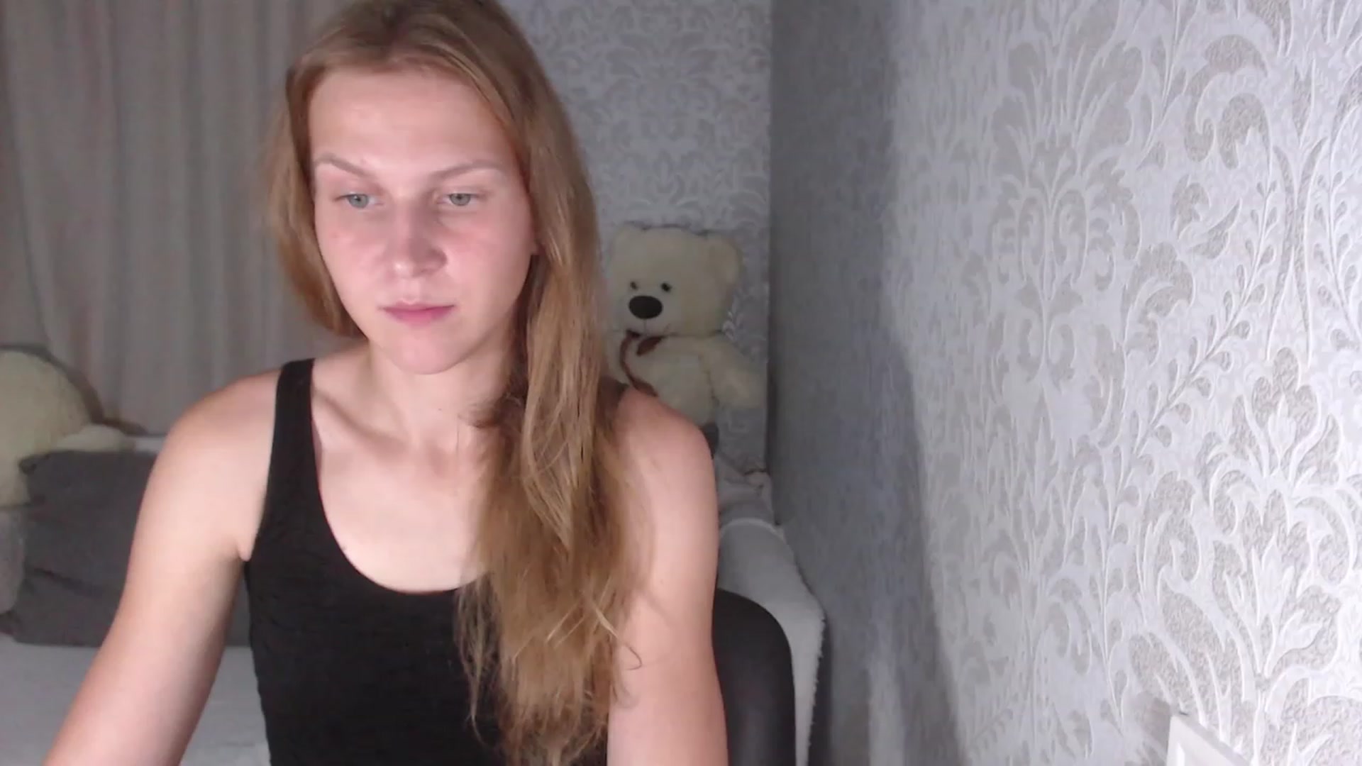 Gallery image thumbnail from RareButerfly's myfreecams stream on, 07/03/2023, 19:23 image 19 of 20