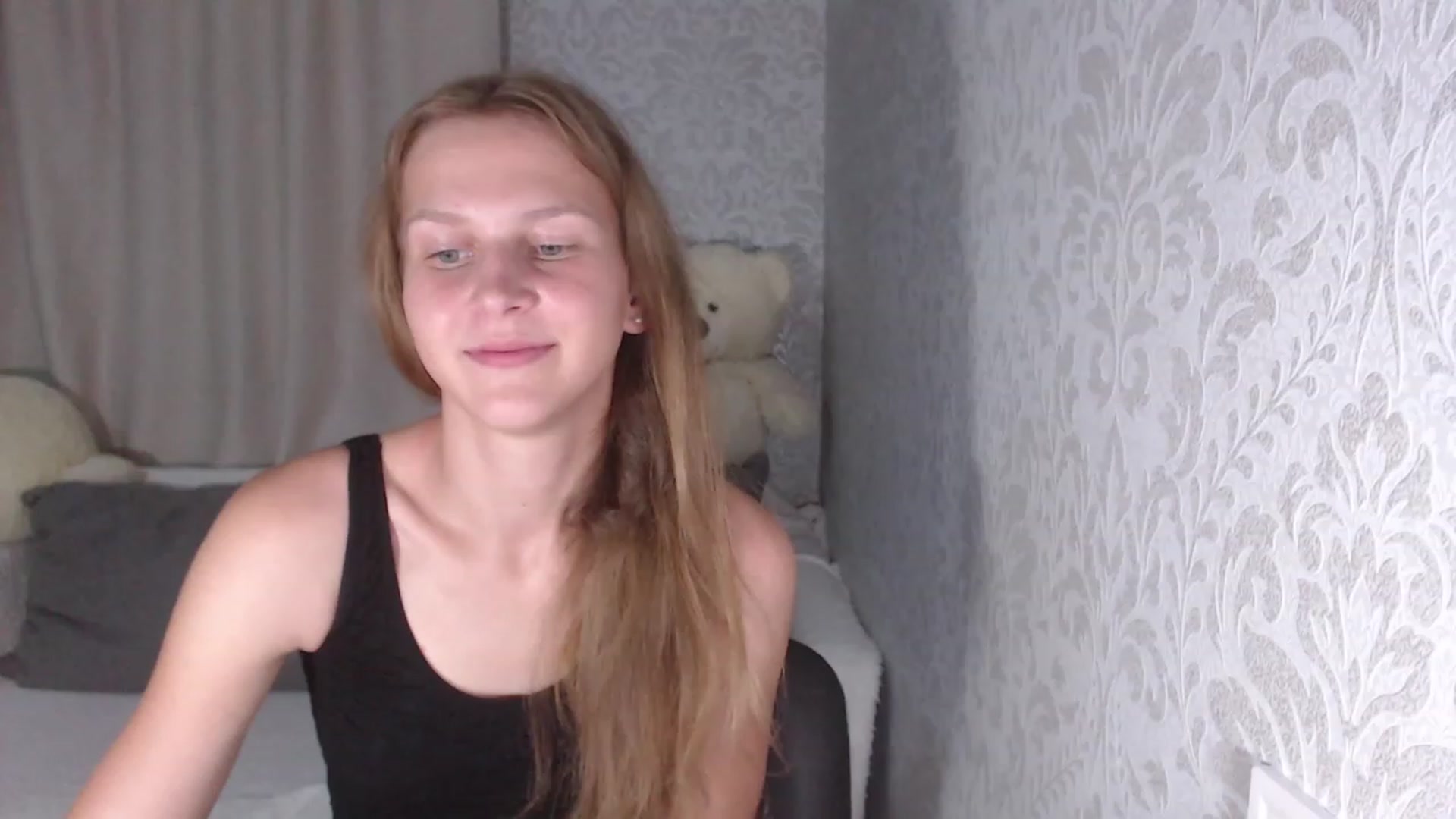 Gallery image thumbnail from RareButerfly's myfreecams stream on, 07/03/2023, 19:23 image 7 of 20