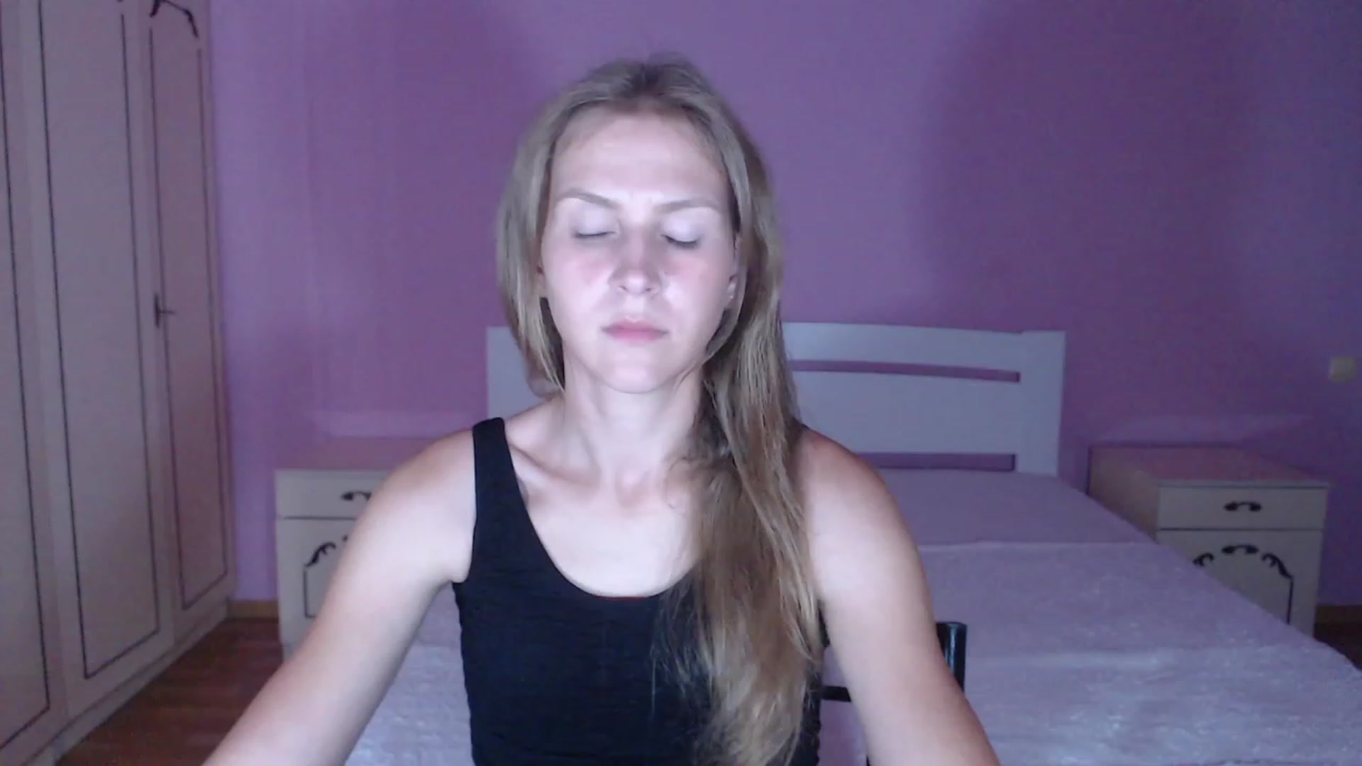 Gallery image thumbnail from RareButerfly's myfreecams stream on, 07/23/2023, 19:40 image 1 of 20