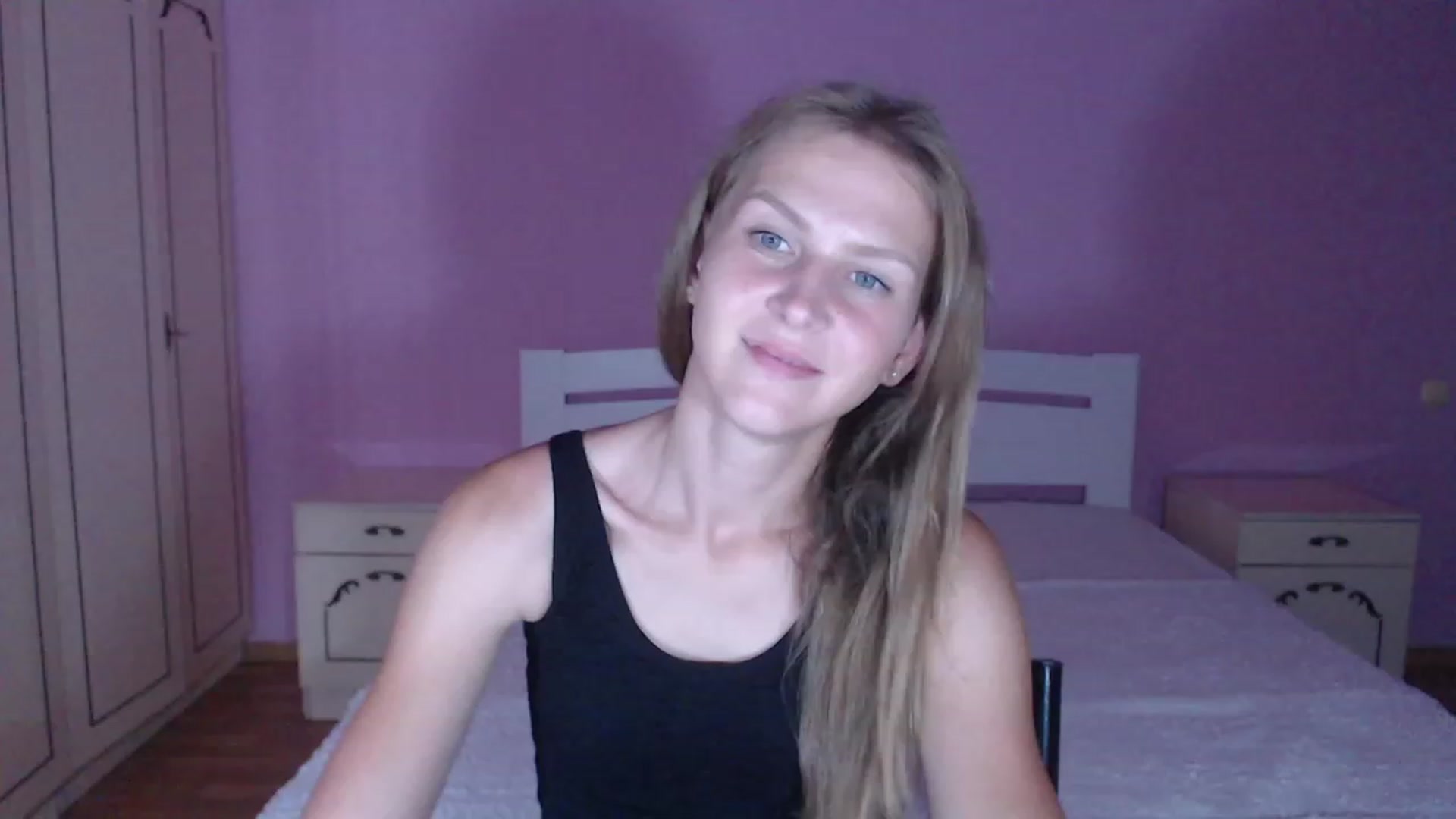Gallery image thumbnail from RareButerfly's myfreecams stream on, 07/23/2023, 19:40 image 15 of 20