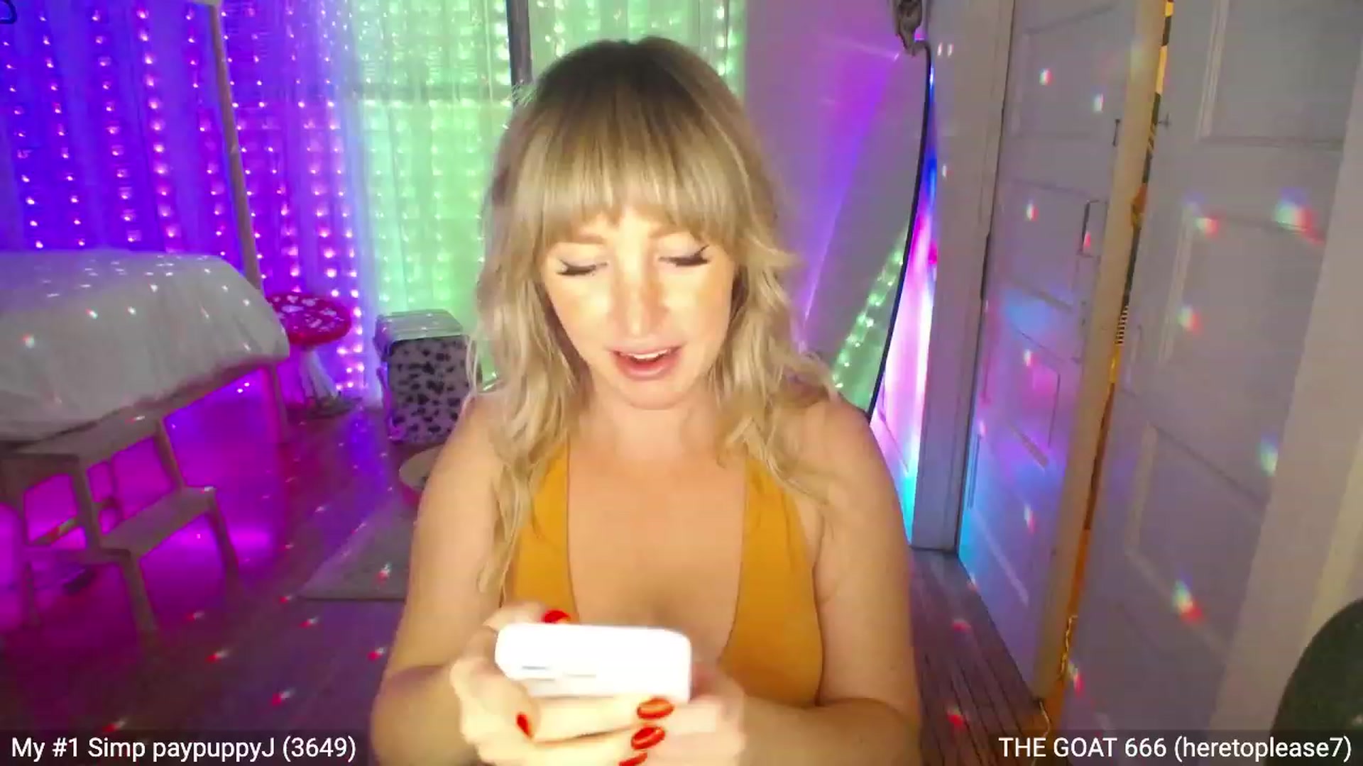 Gallery image thumbnail from RascalTV's myfreecams stream on, 11/19/2022, 09:05 image 19 of 20