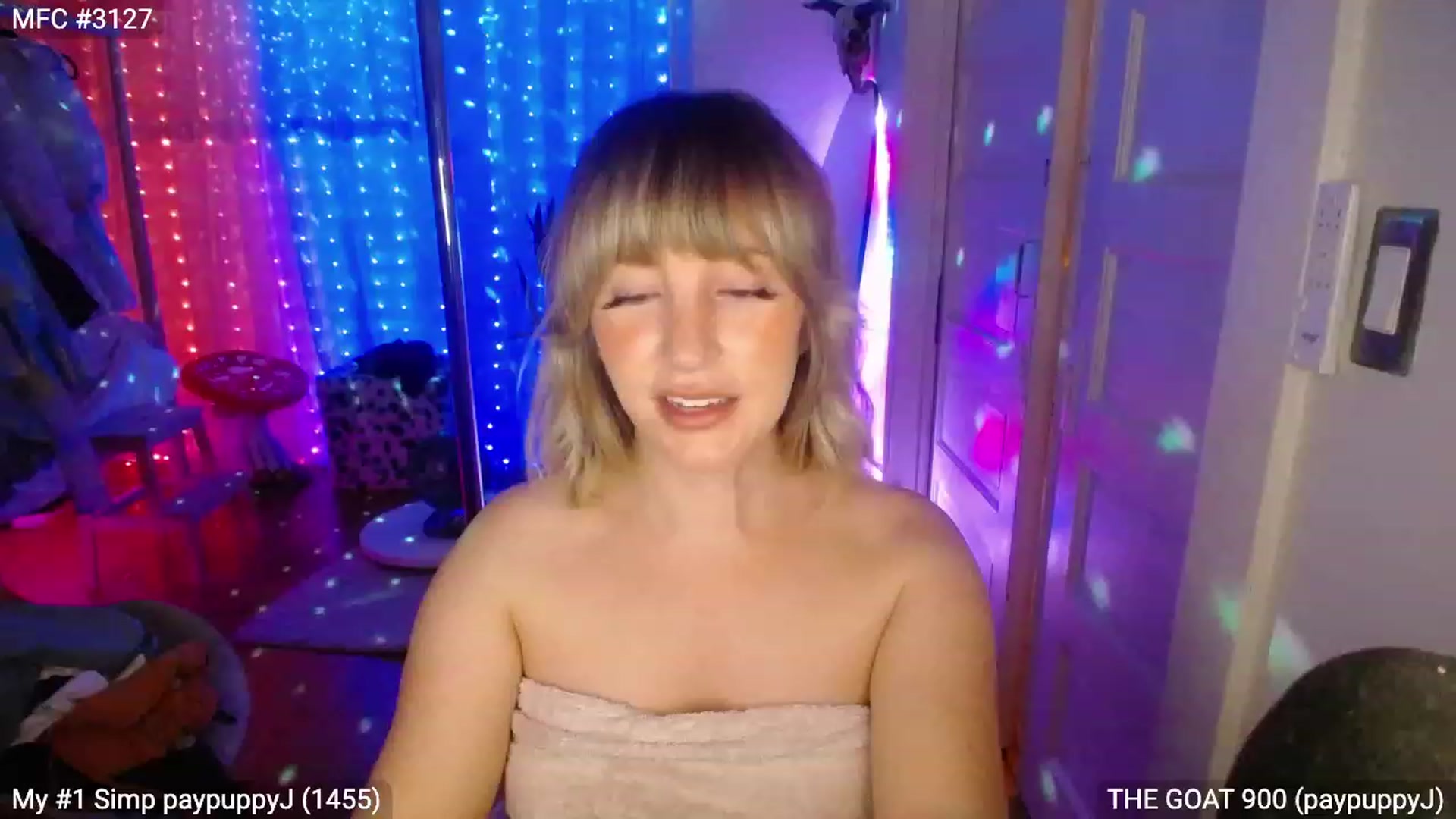 Gallery image thumbnail from RascalTV's myfreecams stream on, 03/10/2023, 08:18 image 2 of 20