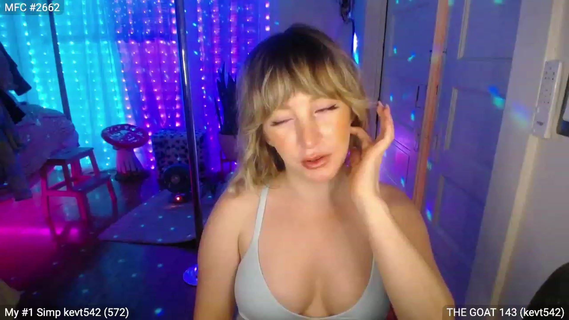Gallery image thumbnail from RascalTV's myfreecams stream on, 03/18/2023, 08:01 image 10 of 20