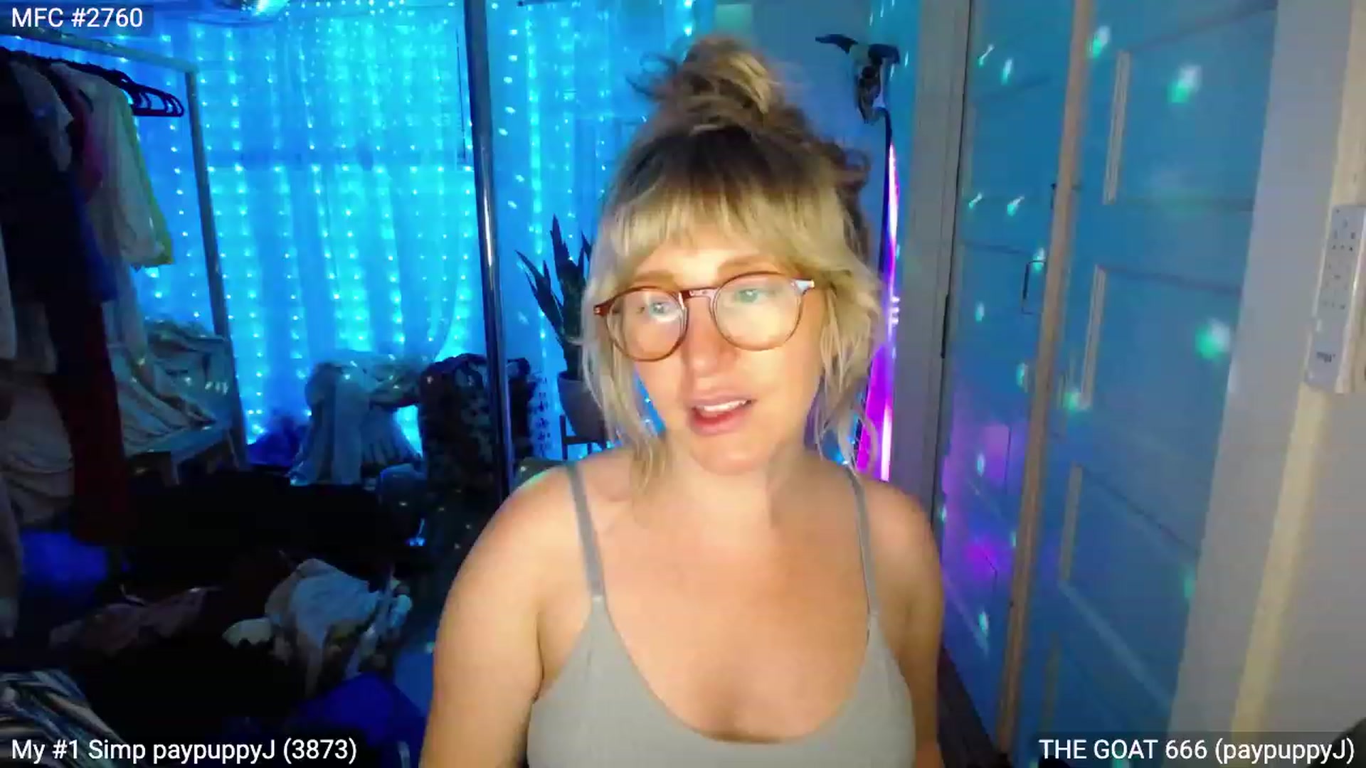 Gallery image thumbnail from RascalTV's myfreecams stream on, 05/09/2023, 09:00 image 12 of 20