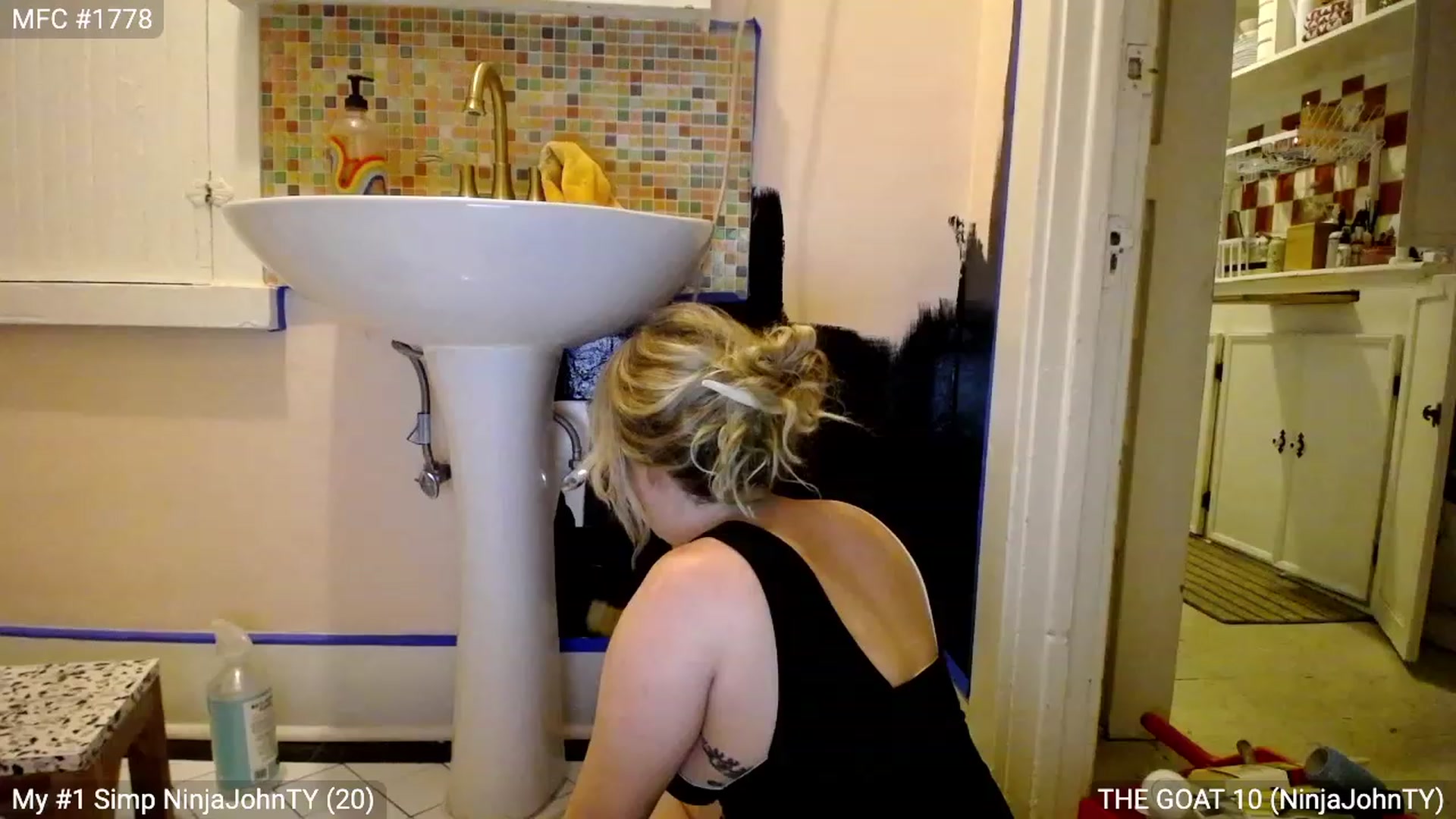 Gallery image thumbnail from RascalTV's myfreecams stream on, 06/24/2023, 05:42 image 10 of 20