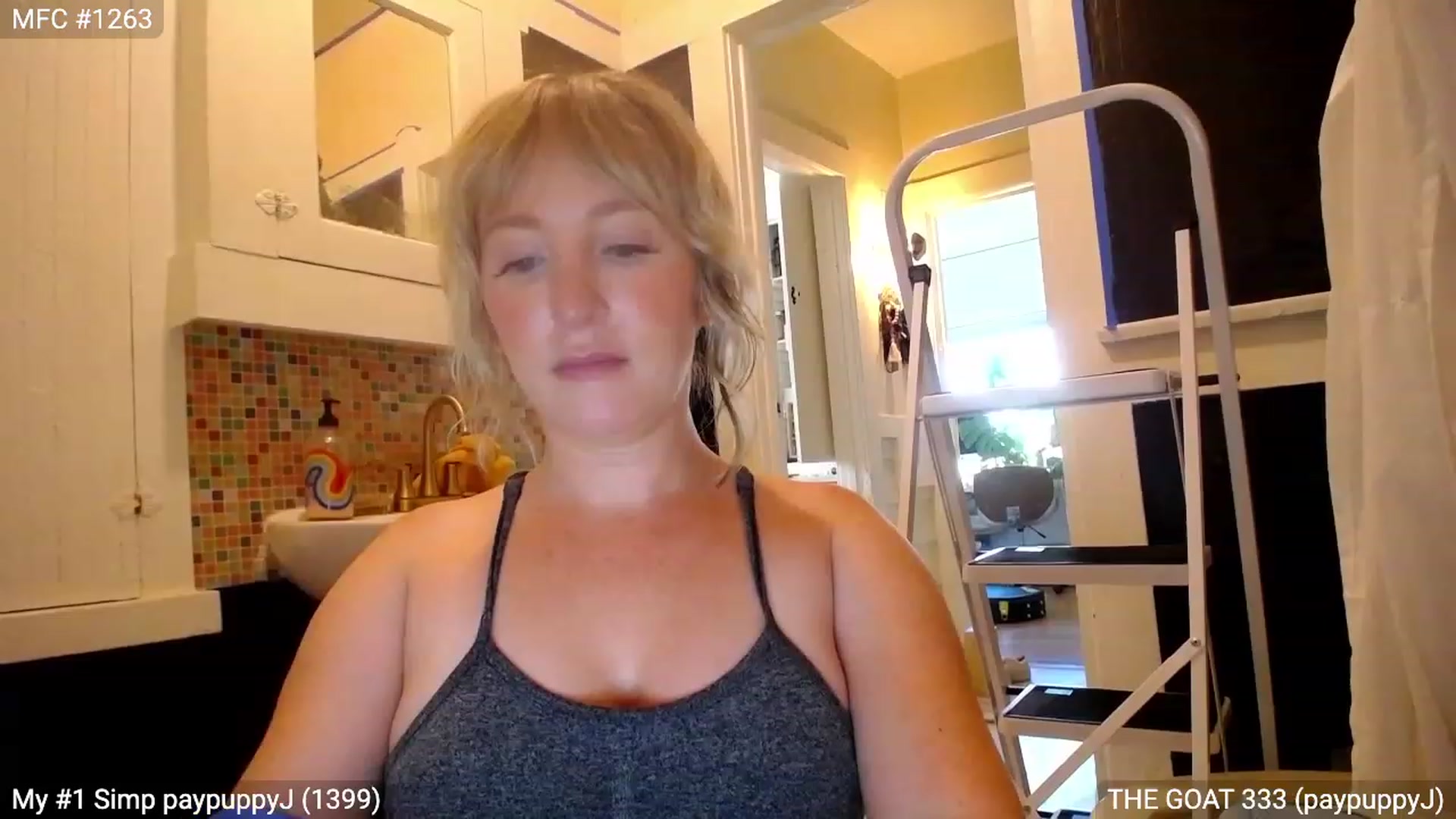 Gallery image thumbnail from RascalTV's myfreecams stream on, 06/25/2023, 24:01 image 11 of 20