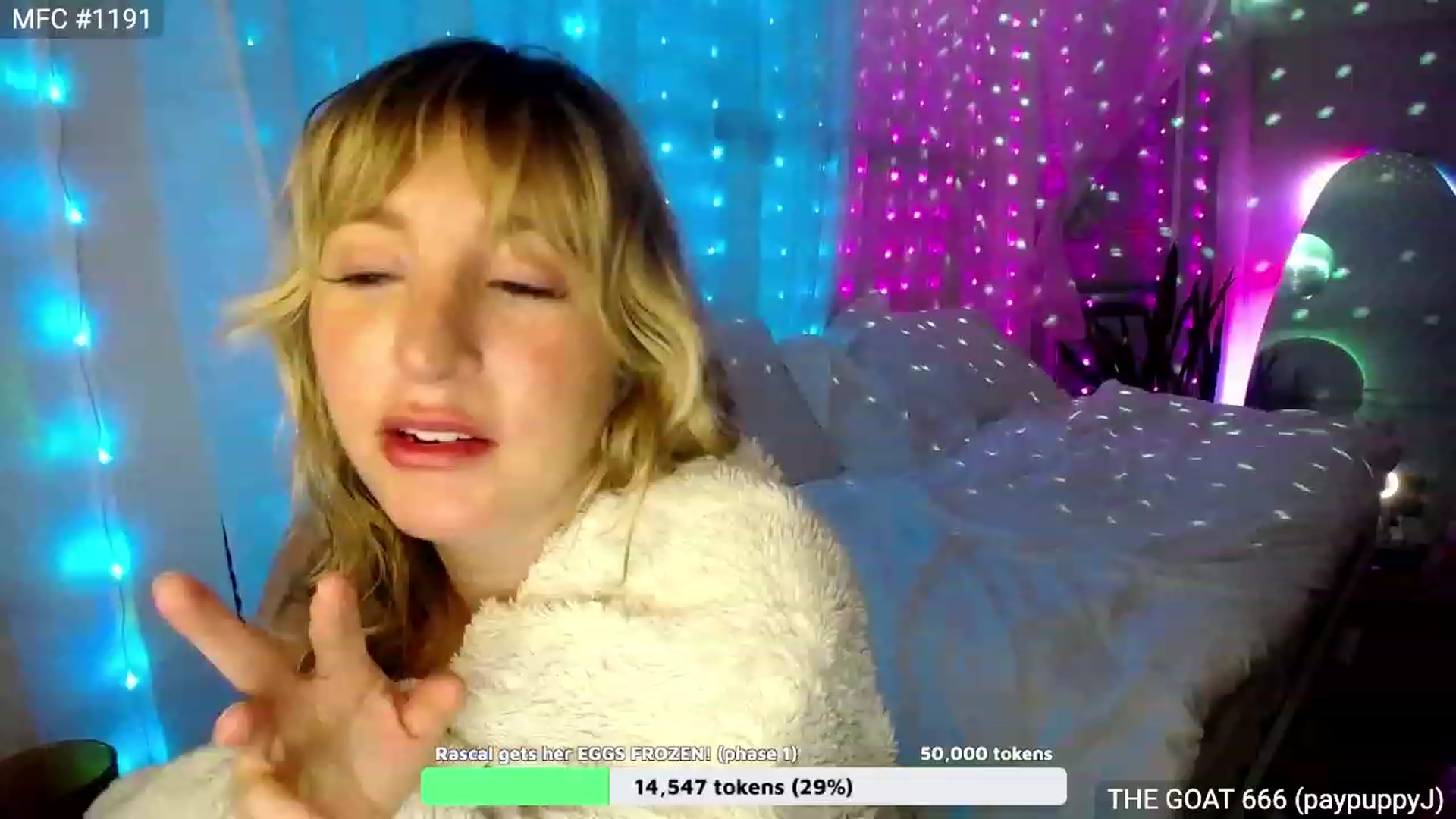 Gallery image thumbnail from RascalTV's myfreecams stream on, 09/15/2023, 07:18 image 17 of 20