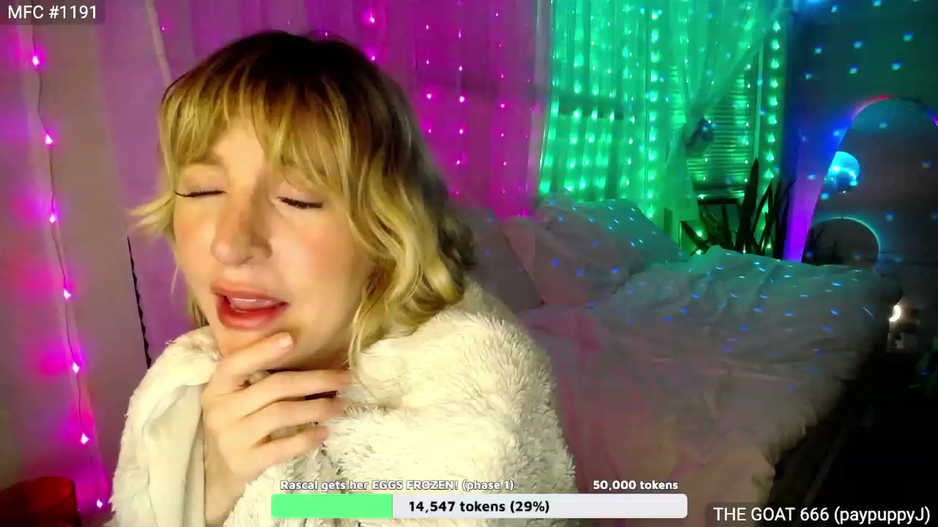 Gallery image thumbnail from RascalTV's myfreecams stream on, 09/15/2023, 07:18 image 16 of 20