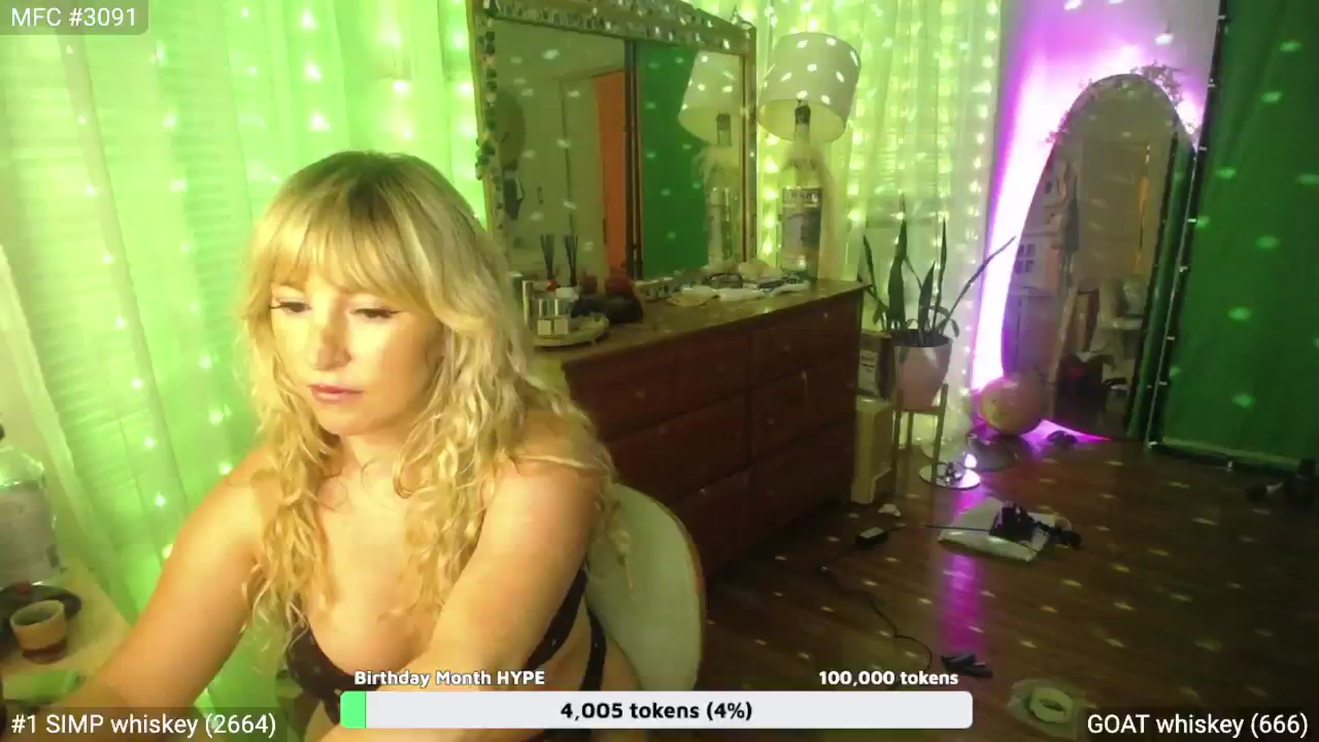 Gallery image thumbnail from RascalTV's myfreecams stream on, 04/20/2024, 09:47 image 14 of 20