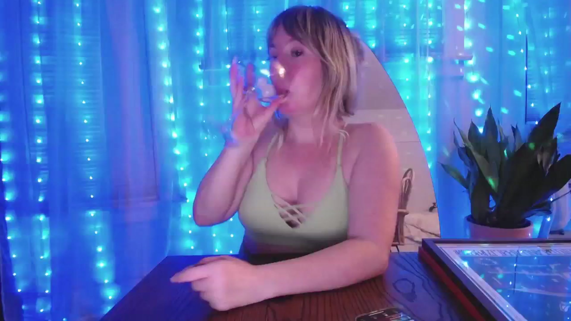 Gallery image thumbnail from RascalTV's myfreecams stream on, 12/20/2025, 09:12 image 4 of 20