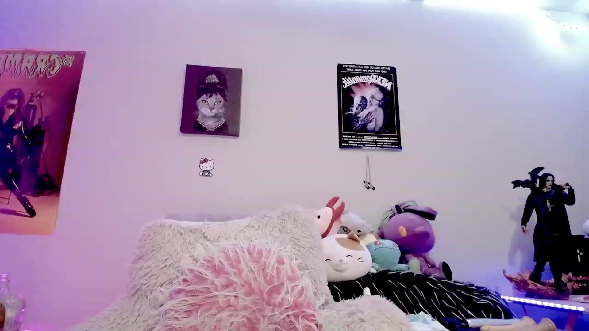 Gallery image thumbnail from RatQueen's myfreecams stream on, 12/23/2023, 18:23 image 9 of 20
