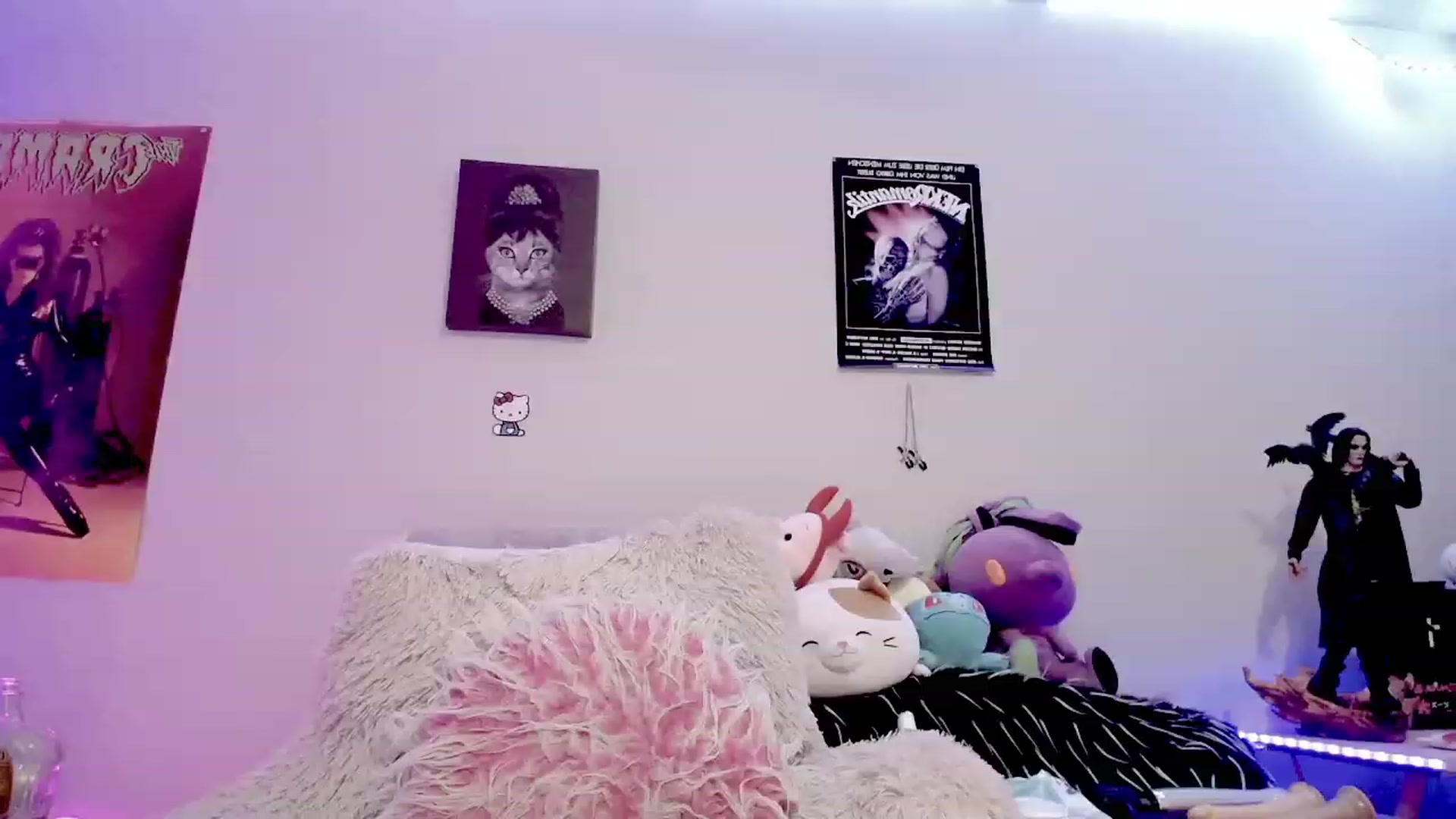 Gallery image thumbnail from RatQueen's myfreecams stream on, 12/23/2023, 18:23 image 7 of 20