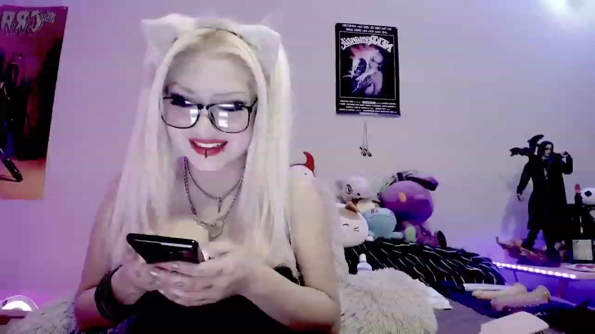 Gallery image thumbnail from RatQueen's myfreecams stream on, 12/23/2023, 23:47 image 20 of 20