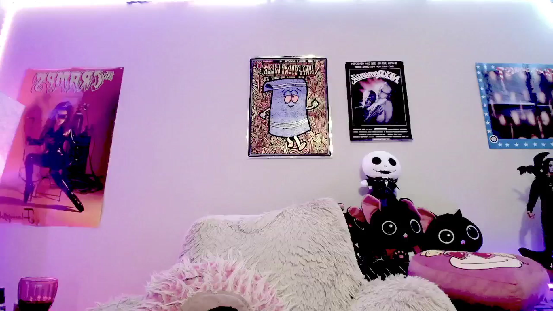 Gallery image thumbnail from RatQueen's myfreecams stream on, 04/27/2024, 09:30 image 4 of 20