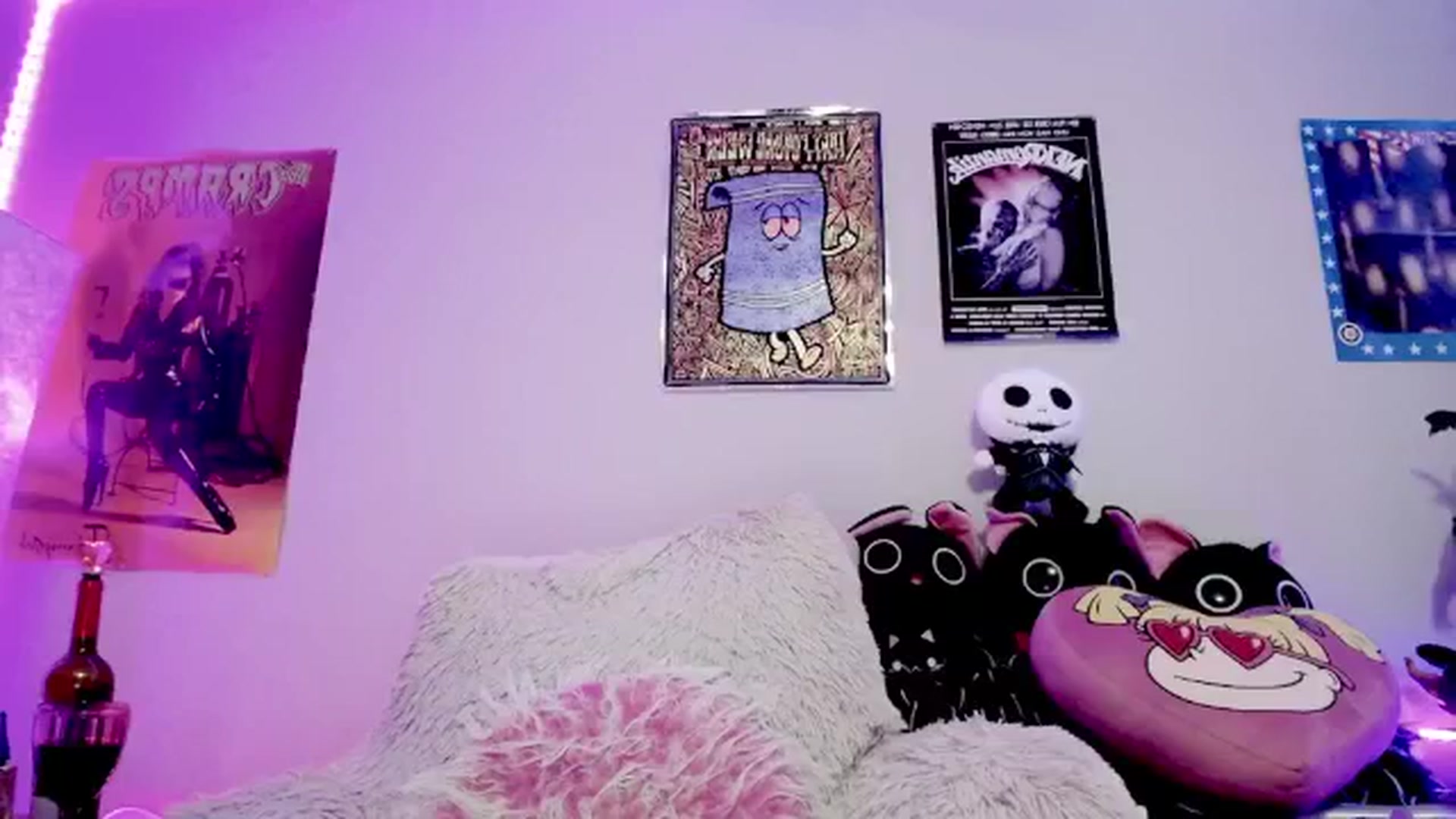 Gallery image thumbnail from RatQueen's myfreecams stream on, 04/29/2024, 01:25 image 14 of 20
