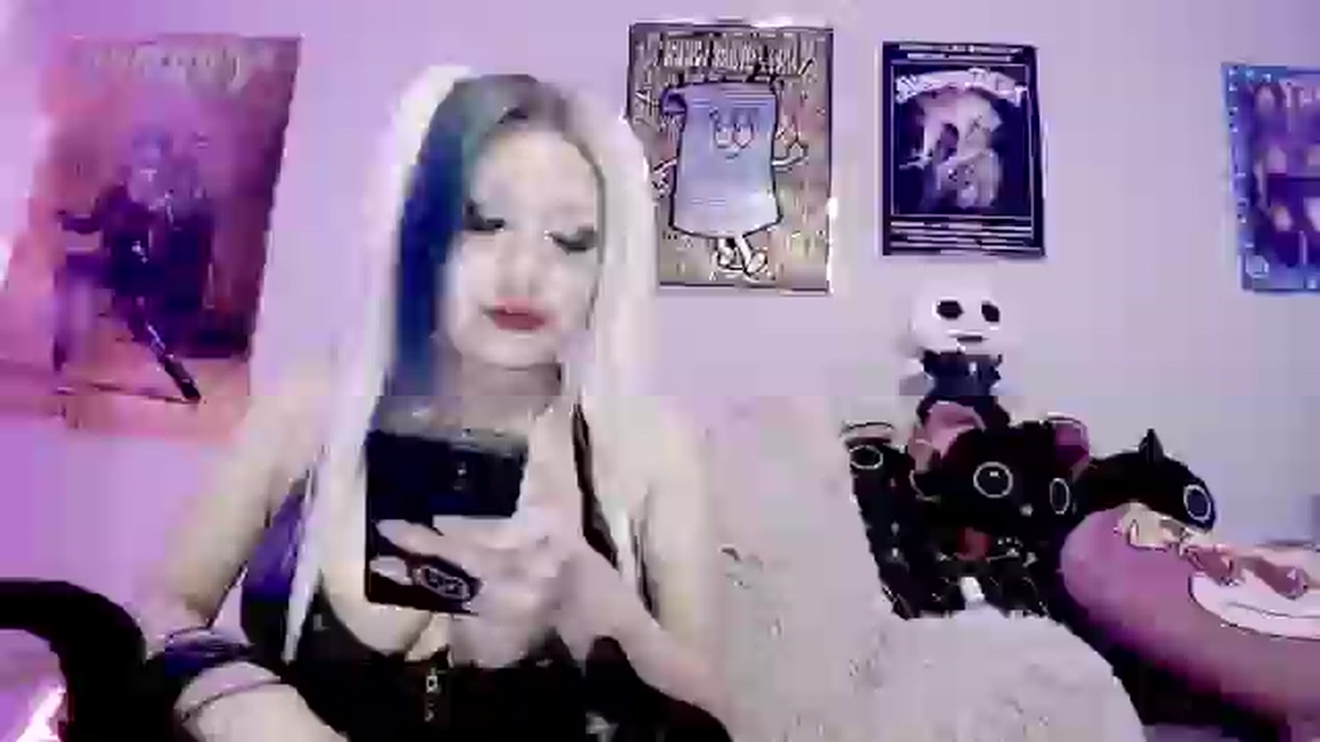 Gallery image thumbnail from RatQueen's myfreecams stream on, 05/04/2024, 17:51 image 19 of 20