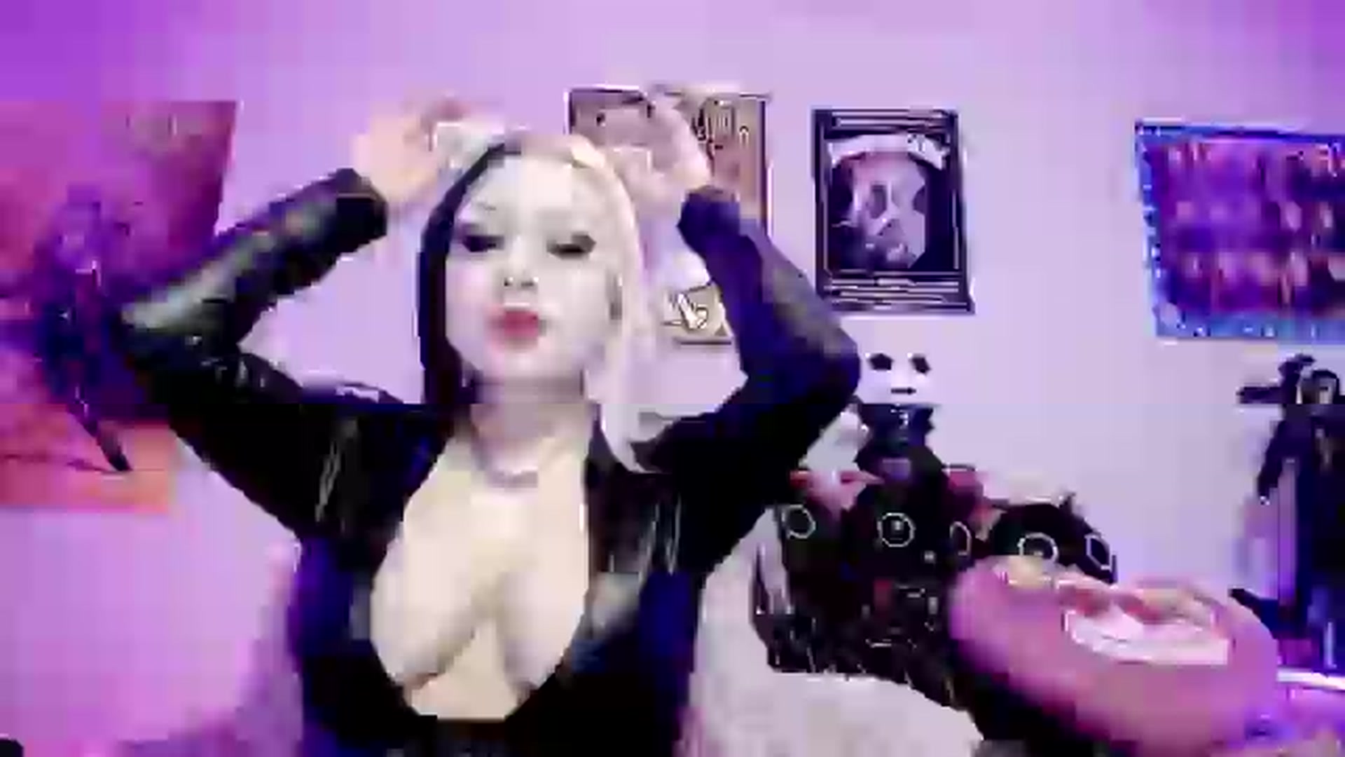 Gallery image thumbnail from RatQueen's myfreecams stream on, 05/16/2024, 08:51 image 17 of 20
