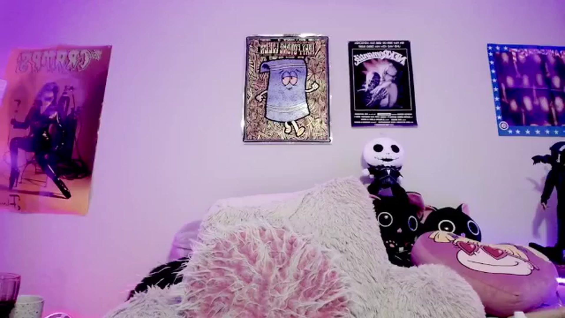 Gallery image thumbnail from RatQueen's myfreecams stream on, 05/16/2024, 23:32 image 14 of 20