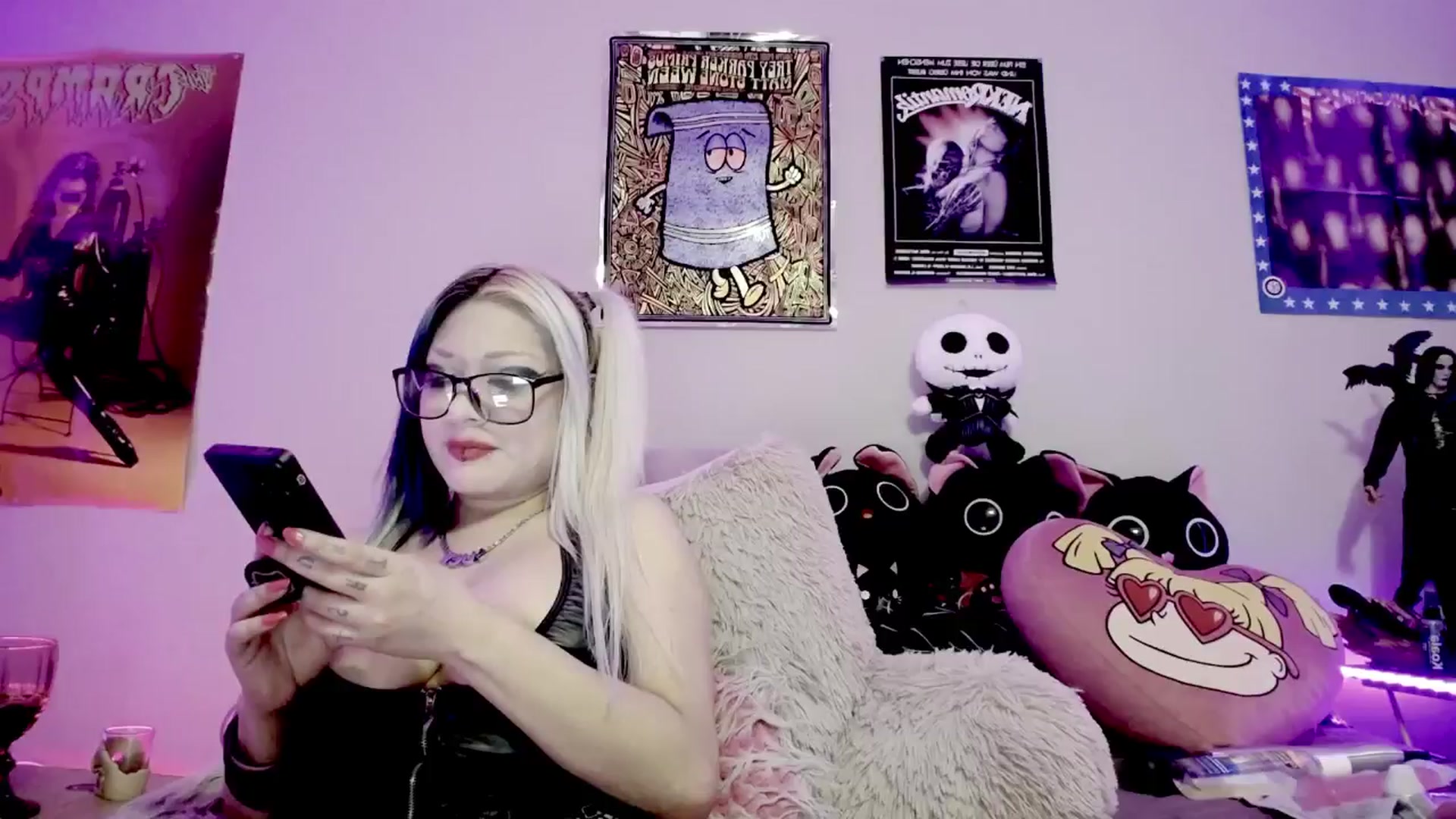 Gallery image thumbnail from RatQueen's myfreecams stream on, 05/31/2024, 19:47 image 10 of 20