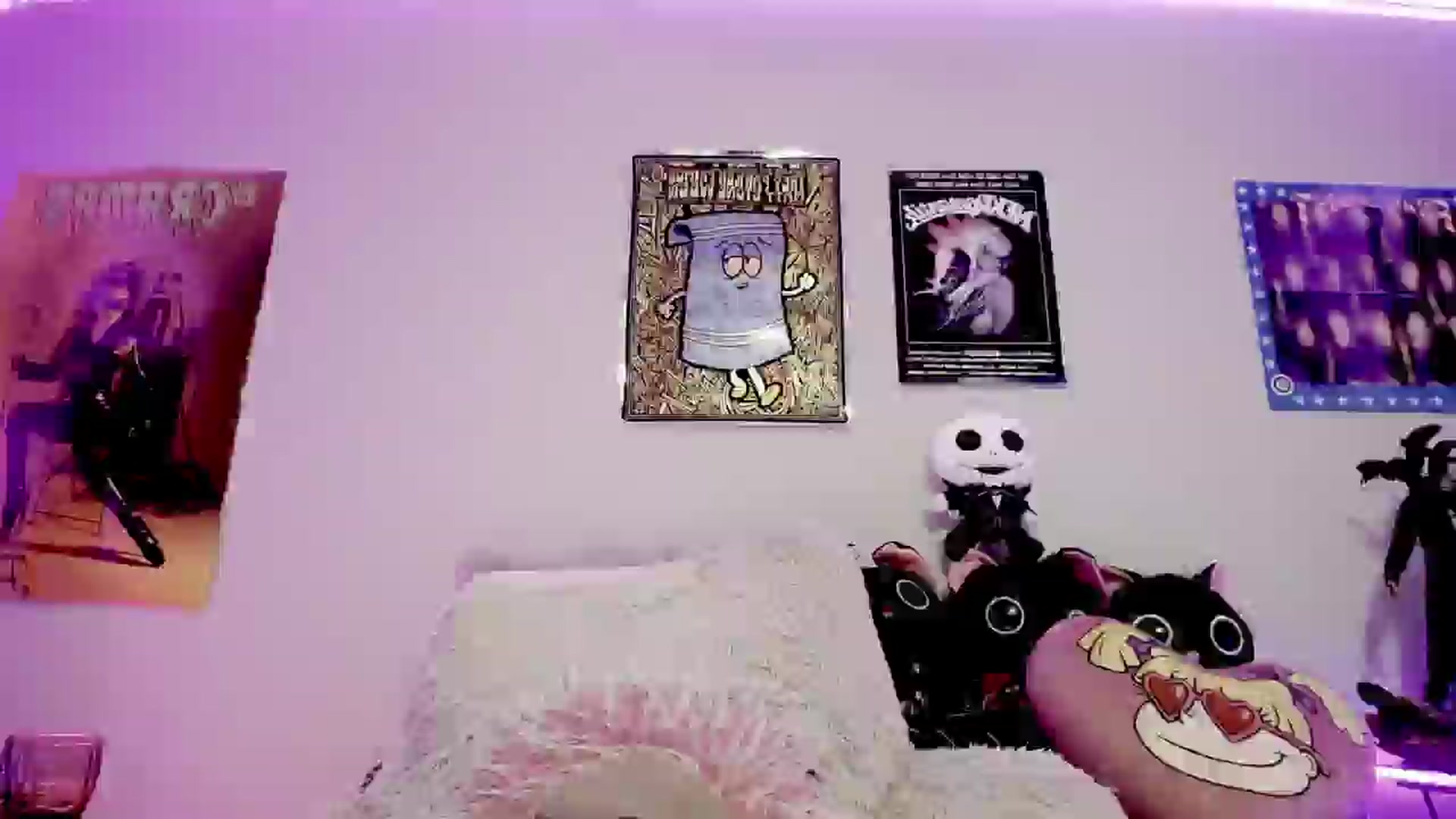 Gallery image thumbnail from RatQueen's myfreecams stream on, 05/31/2024, 20:05 image 4 of 20