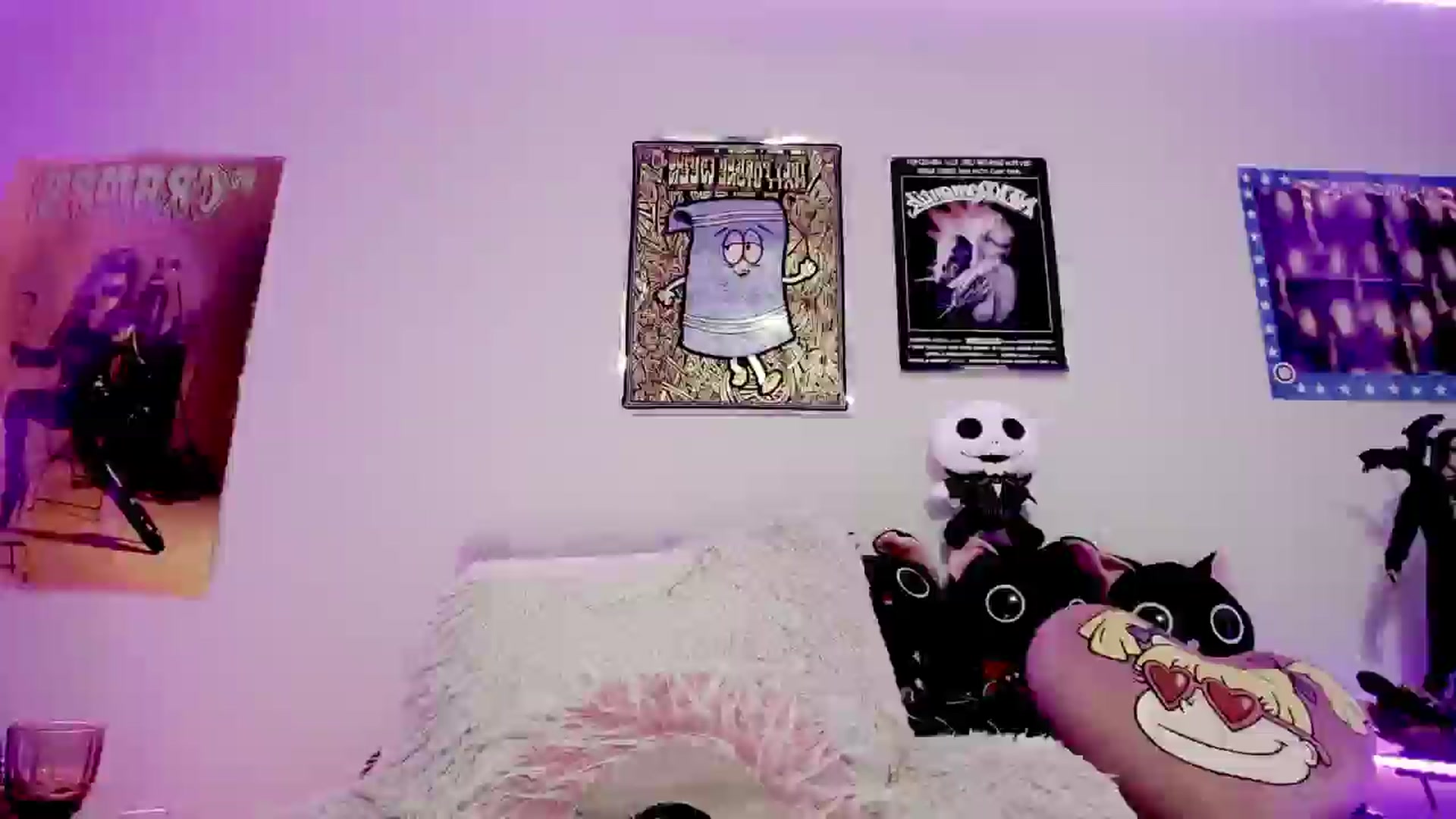Gallery image thumbnail from RatQueen's myfreecams stream on, 05/31/2024, 20:05 image 19 of 20