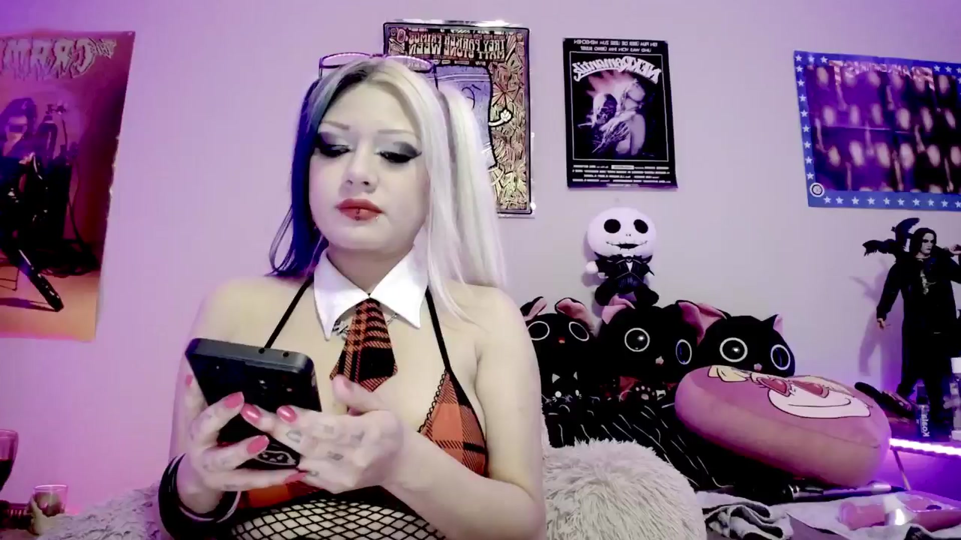 Gallery image thumbnail from RatQueen's myfreecams stream on, 06/01/2024, 04:56 image 8 of 20