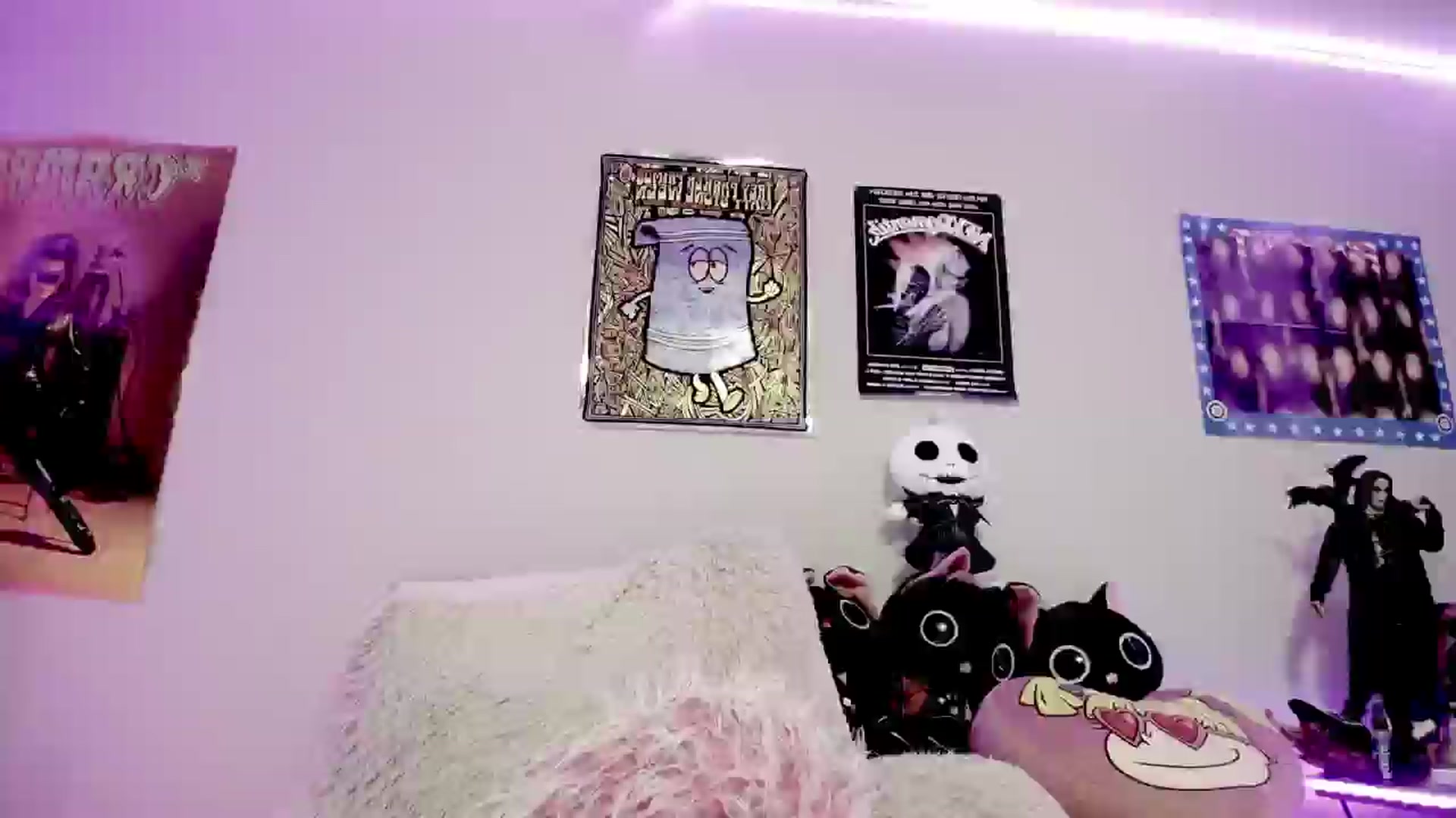 Gallery image thumbnail from RatQueen's myfreecams stream on, 06/11/2024, 22:59 image 14 of 20