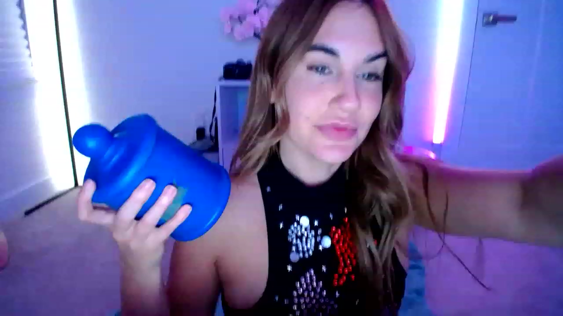 Gallery image thumbnail from Rat_Legs's myfreecams stream on, 12/24/2022, 05:46 image 18 of 20