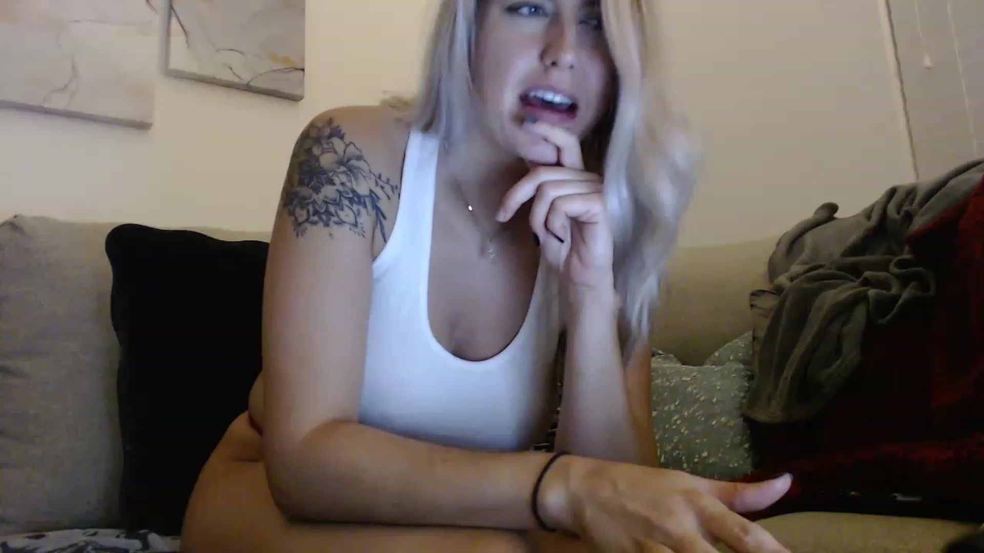 Gallery image thumbnail from RatedX_Barbie's myfreecams stream on, 06/21/2023, 05:16 image 7 of 20