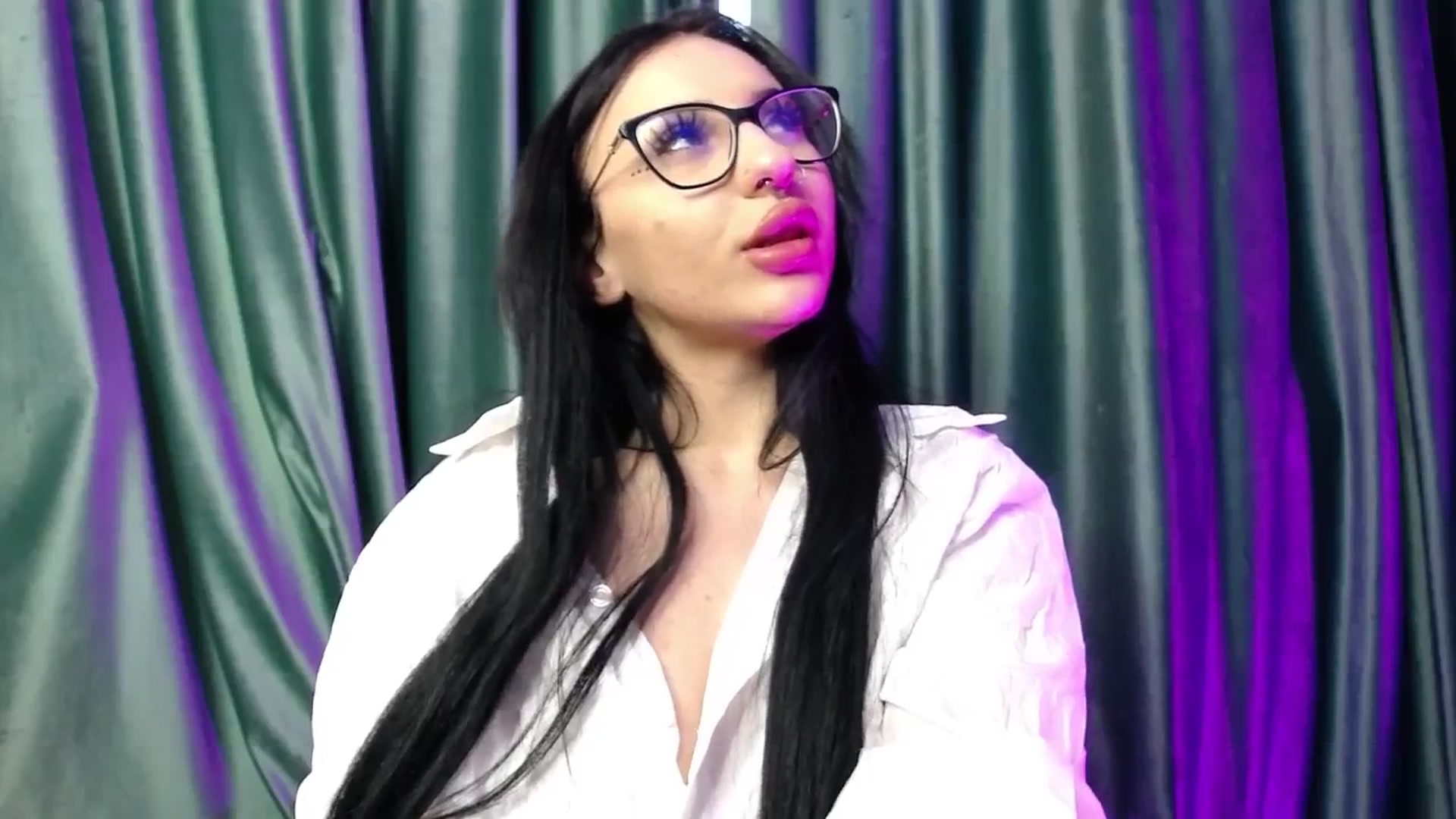 Gallery image thumbnail from RavenFoxxy's myfreecams stream on, 01/02/2026, 10:39 image 20 of 20