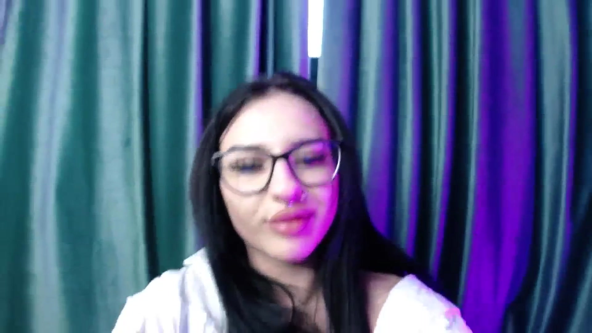 Gallery image thumbnail from RavenFoxxy's myfreecams stream on, 01/02/2026, 10:39 image 18 of 20