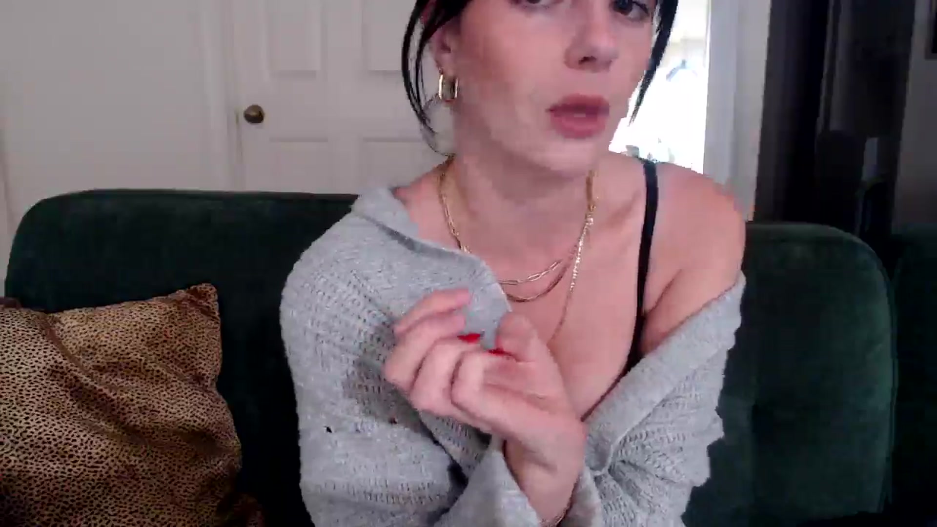 Gallery image thumbnail from RavenGoddess's myfreecams stream on, 05/17/2025, 20:06 image 17 of 20