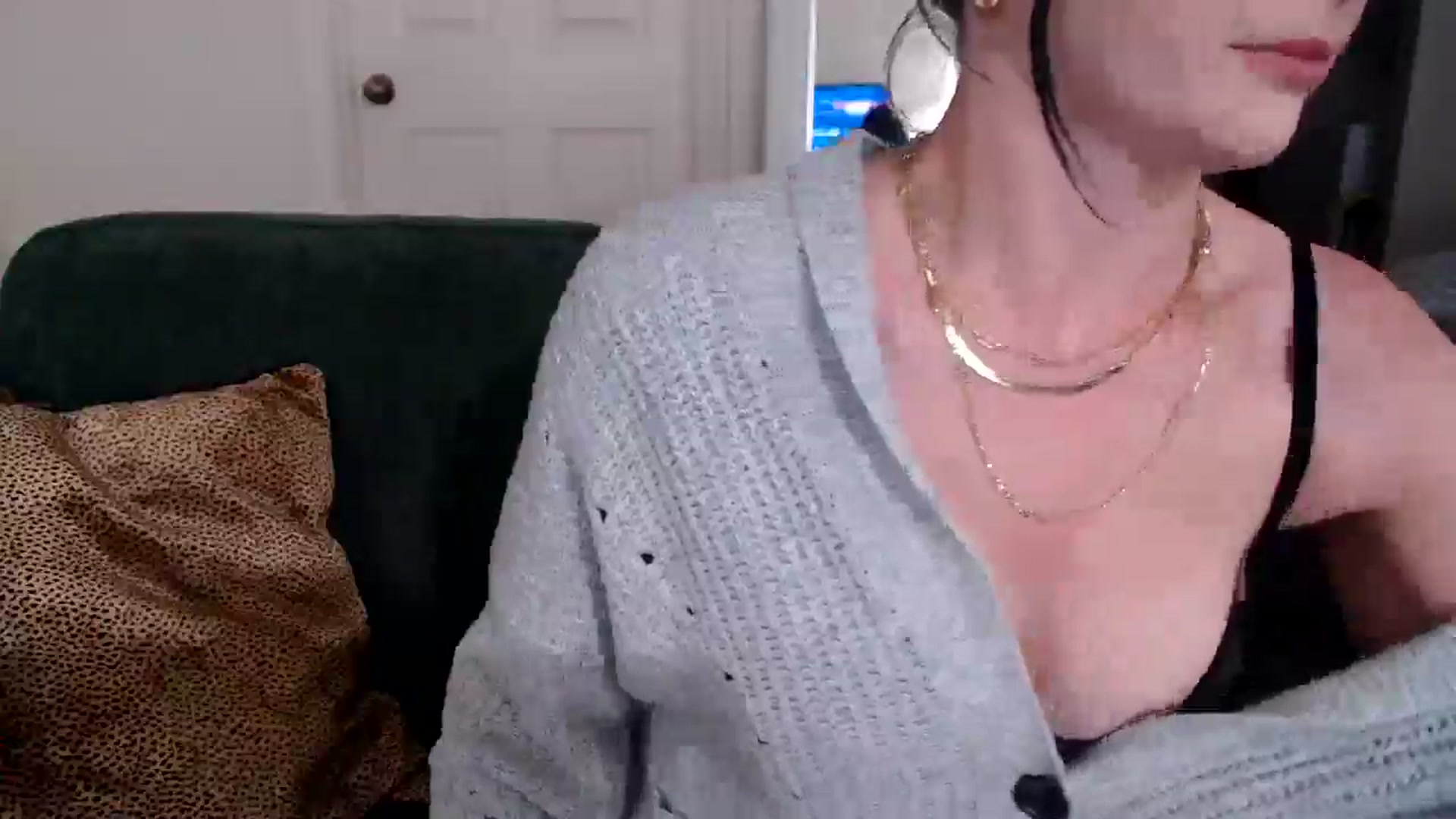 Gallery image thumbnail from RavenGoddess's myfreecams stream on, 05/17/2025, 20:06 image 9 of 20