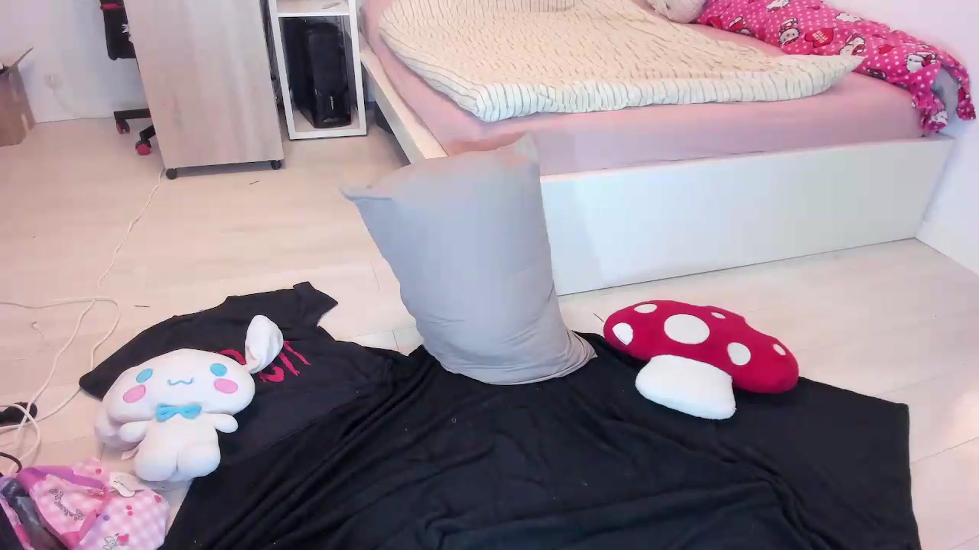 Gallery image thumbnail from RavenLust's myfreecams stream on, 08/29/2026, 01:45 image 6 of 20