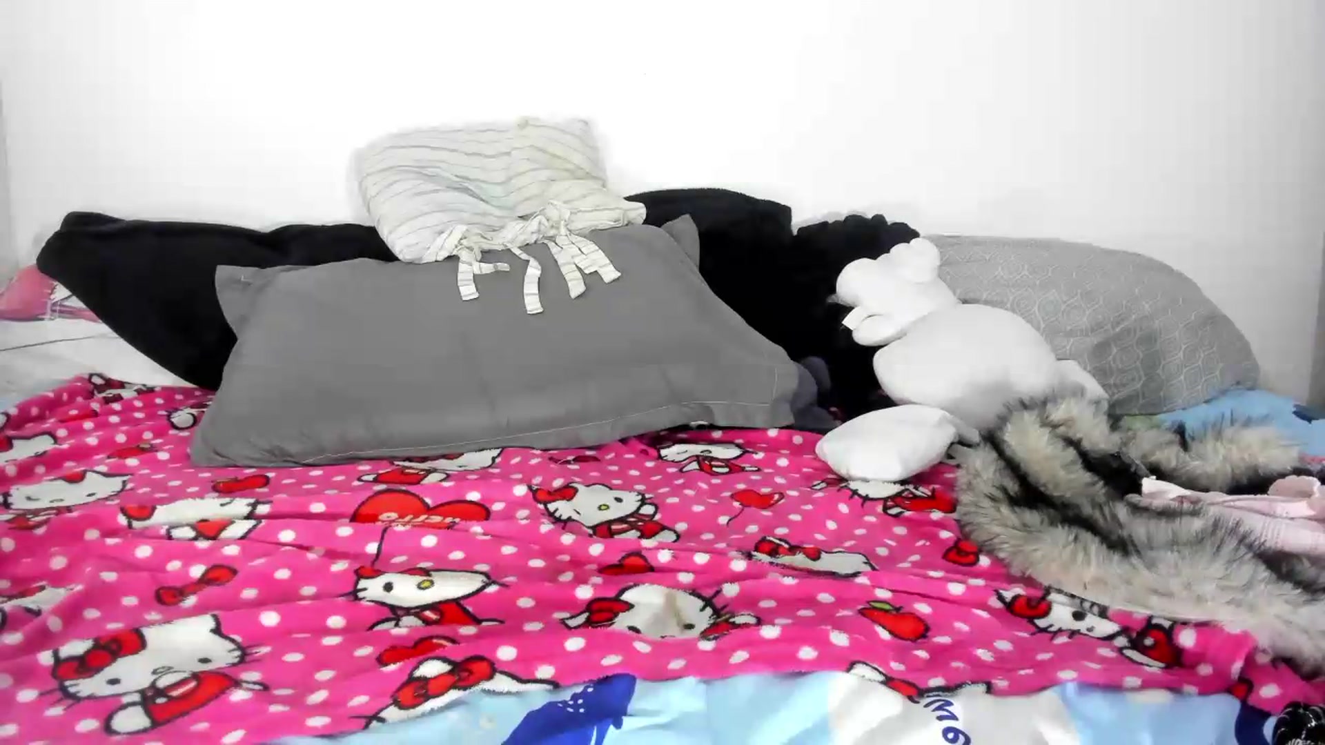 Gallery image thumbnail from RavenLust's myfreecams stream on, 09/09/2026, 01:34 image 12 of 20
