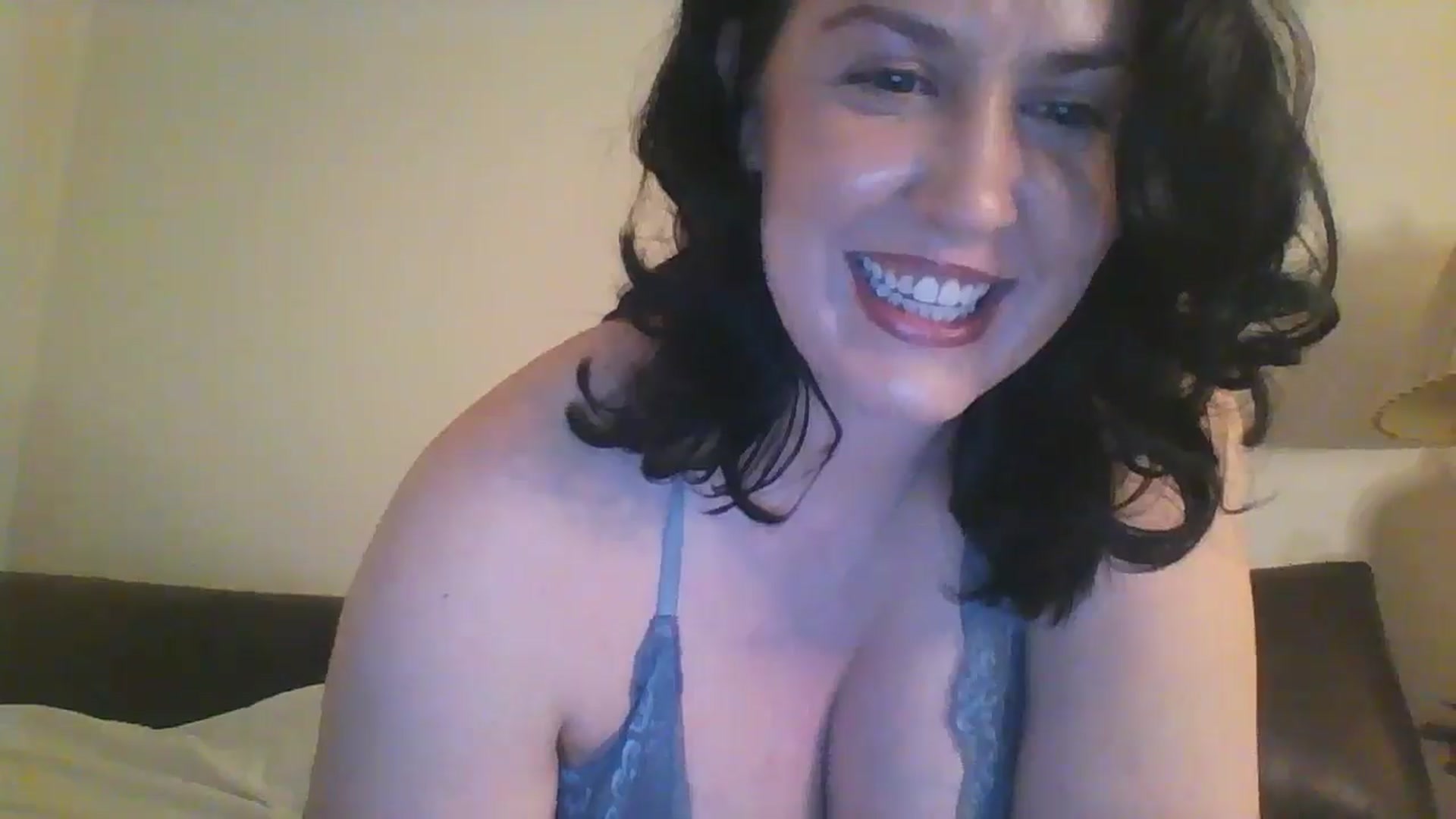 Gallery image thumbnail from RavenVidVixen's myfreecams stream on, 06/23/2024, 12:12 image 4 of 20