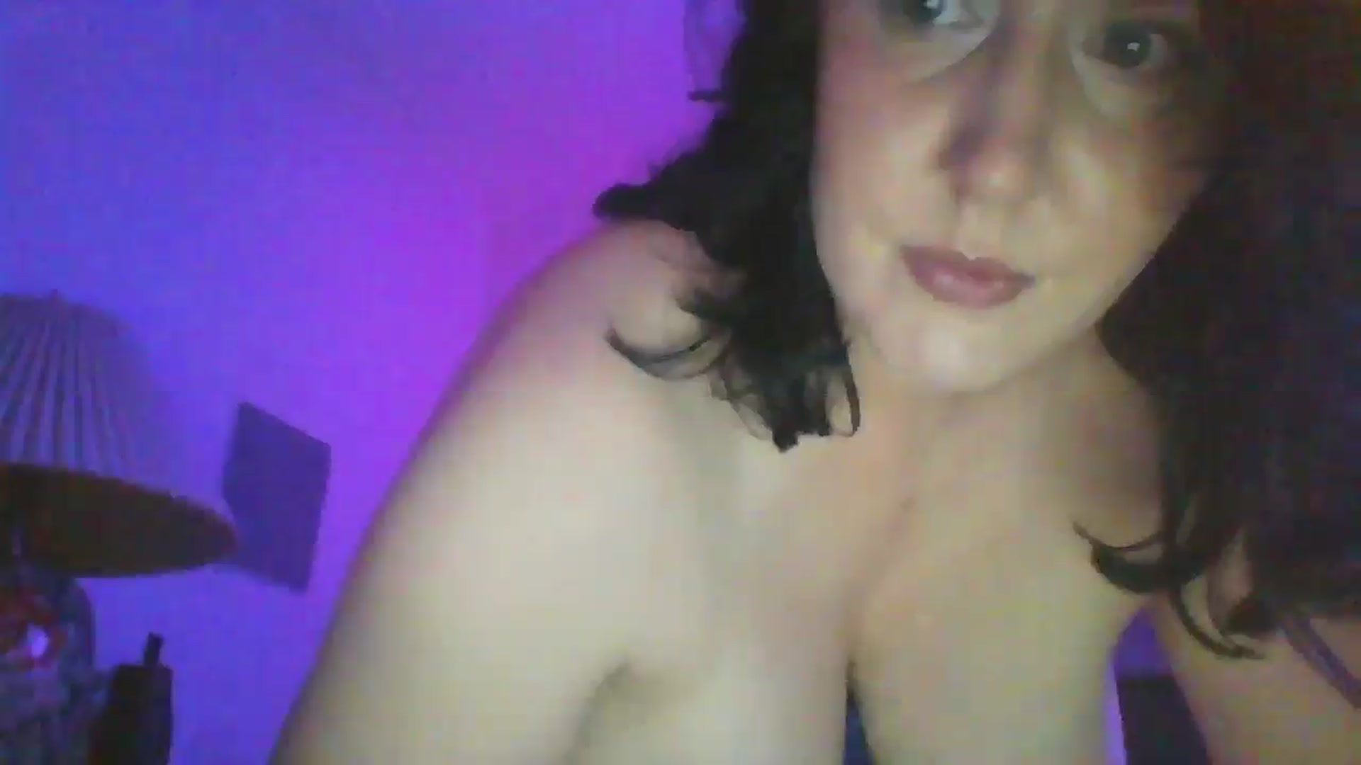 Gallery image thumbnail from RavenVidVixen's myfreecams stream on, 06/24/2024, 11:45 image 15 of 20