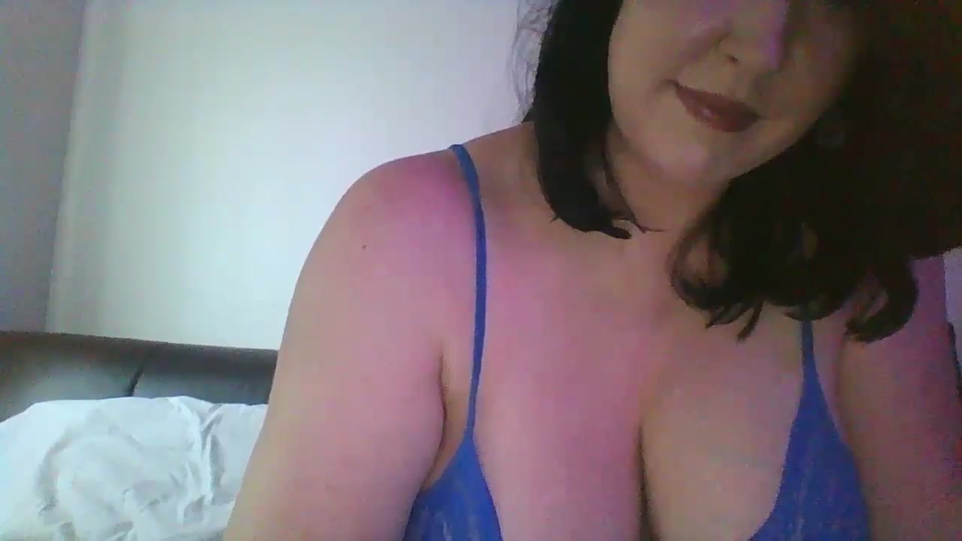 Gallery image thumbnail from RavenVidVixen's myfreecams stream on, 06/26/2024, 13:17 image 16 of 20