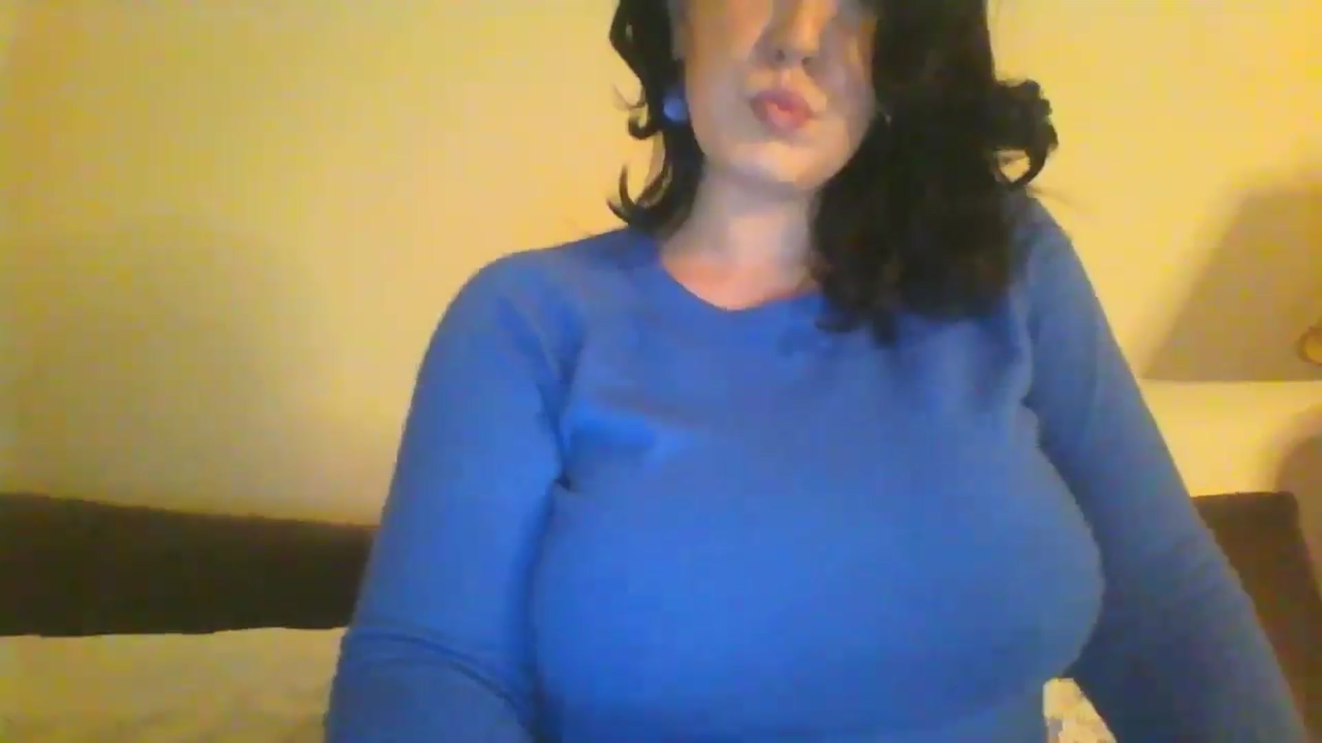 Gallery image thumbnail from RavenVidVixen's myfreecams stream on, 06/30/2024, 10:04 image 5 of 20