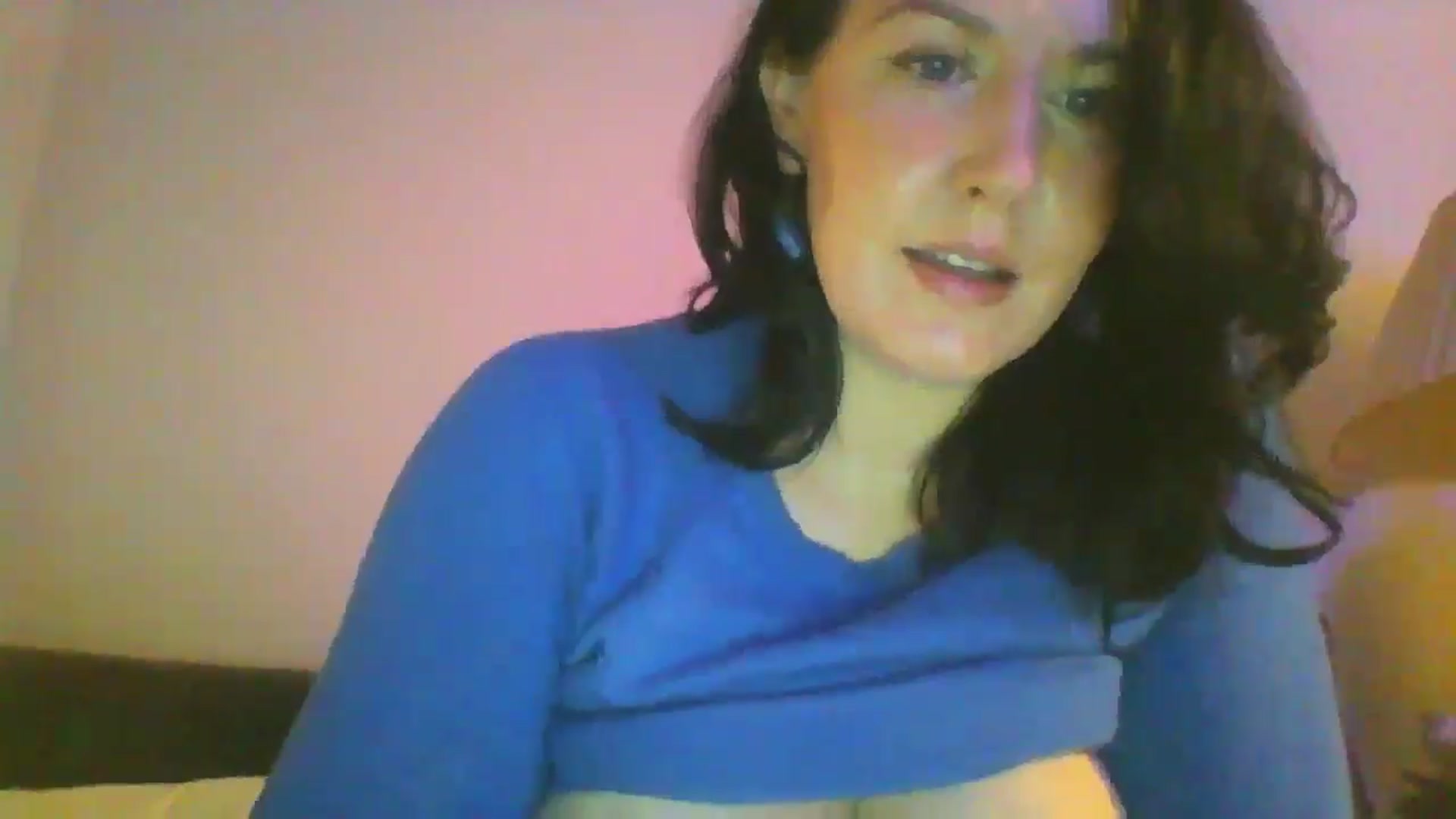 Gallery image thumbnail from RavenVidVixen's myfreecams stream on, 06/30/2024, 12:31 image 14 of 20