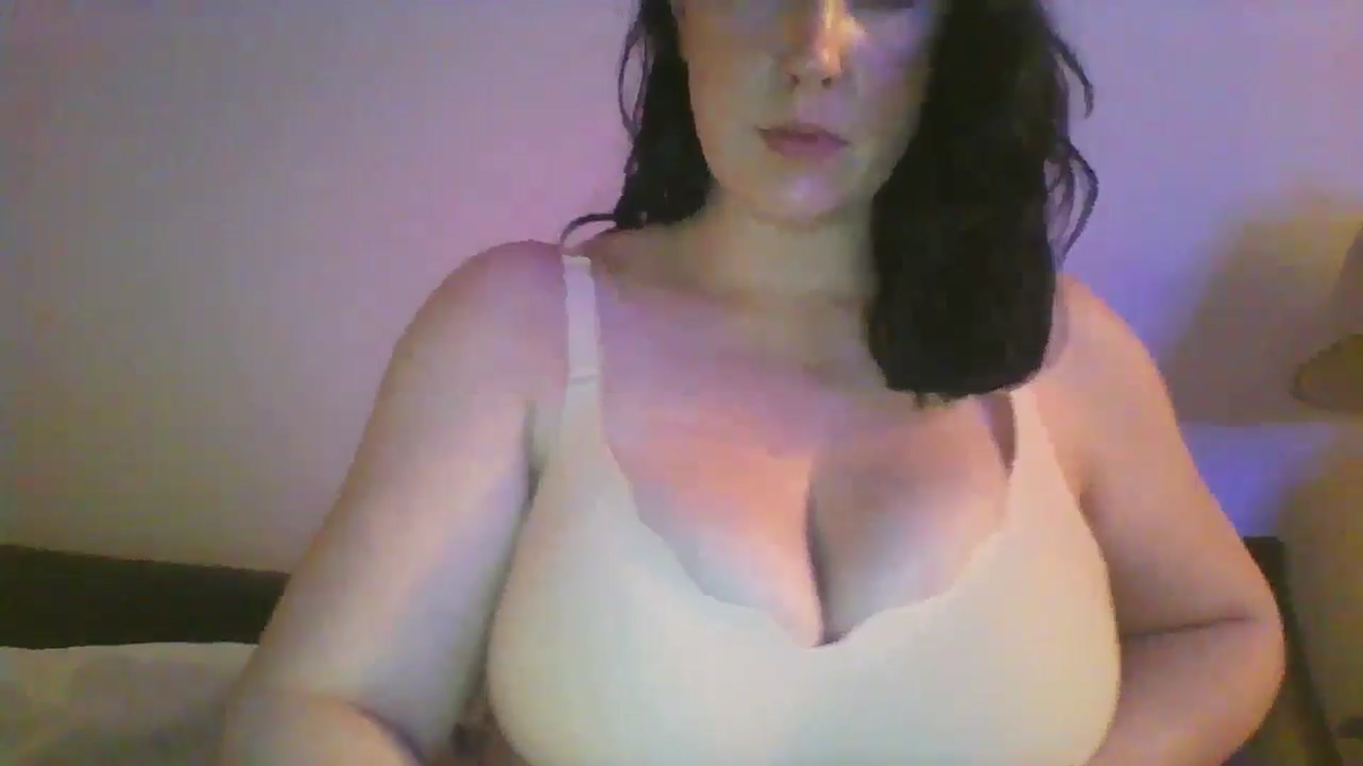 Gallery image thumbnail from RavenVidVixen's myfreecams stream on, 07/01/2024, 11:15 image 2 of 20