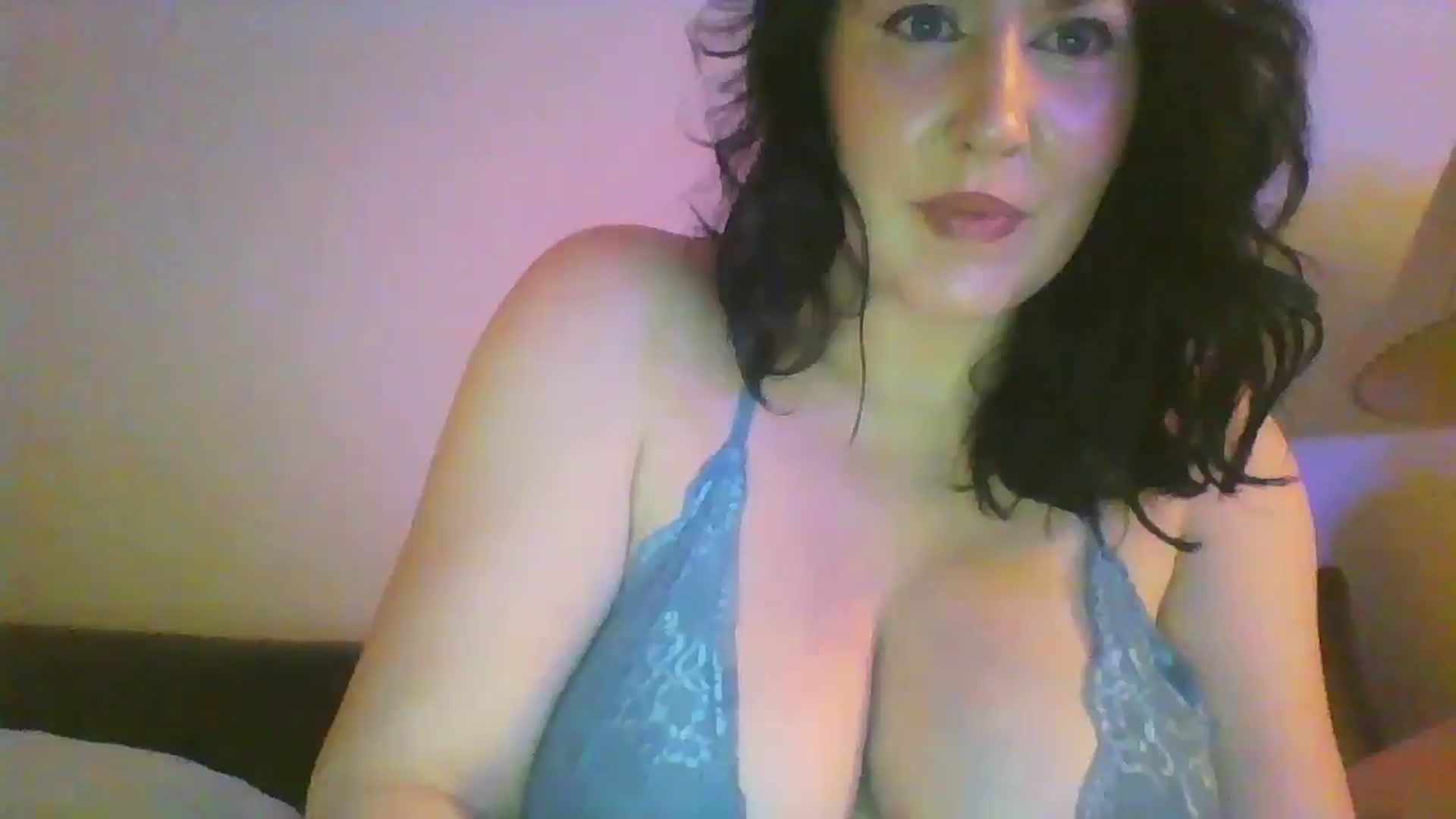 Gallery image thumbnail from RavenVidVixen's myfreecams stream on, 07/02/2024, 10:39 image 1 of 20