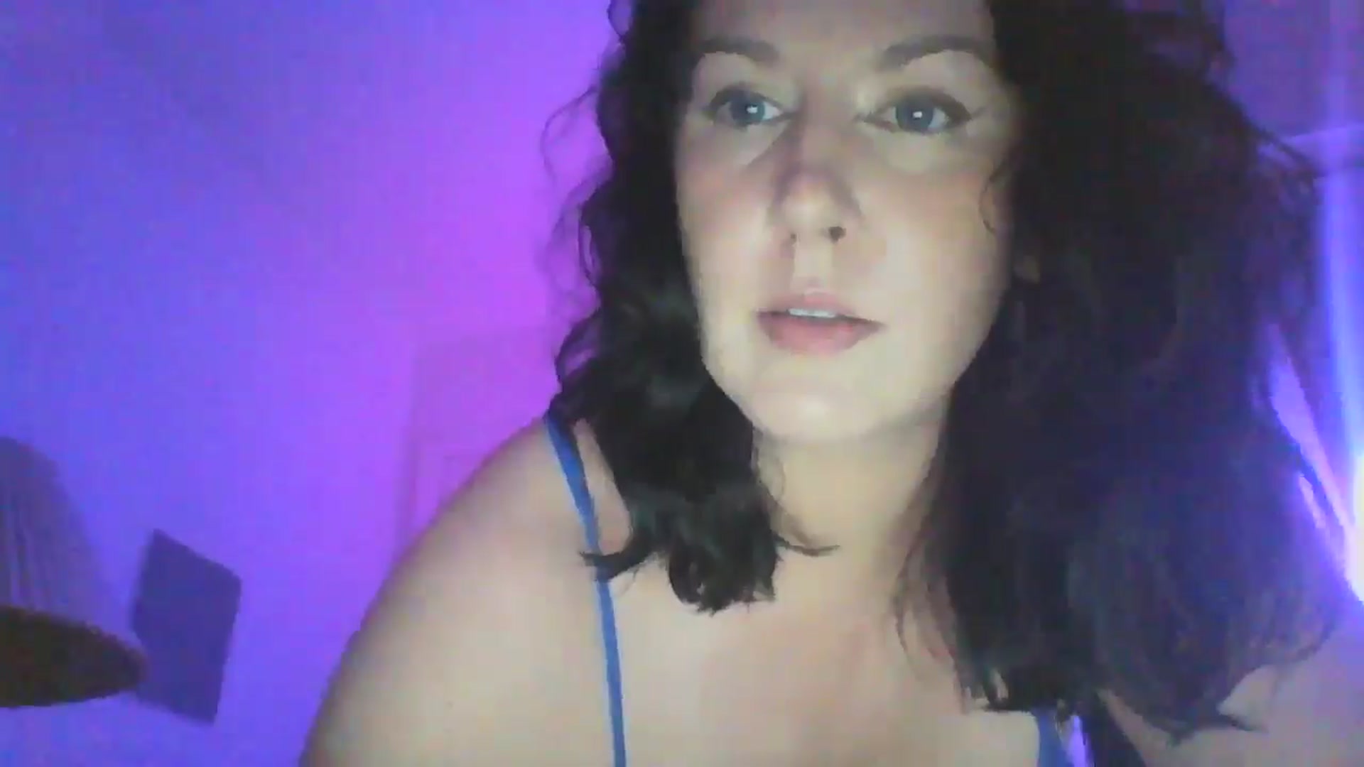 Gallery image thumbnail from RavenVidVixen's myfreecams stream on, 07/03/2024, 09:49 image 12 of 20