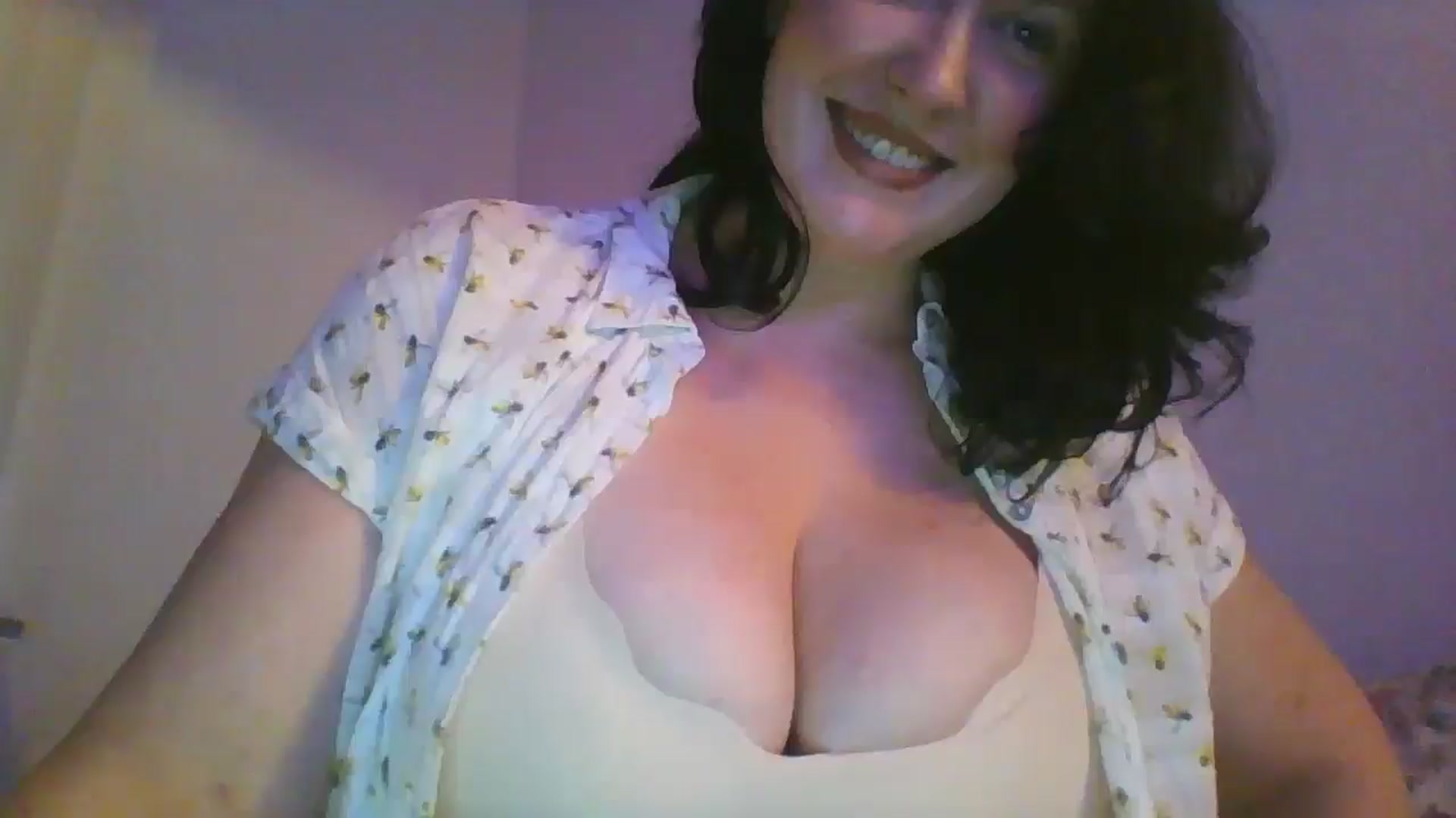 Gallery image thumbnail from RavenVidVixen's myfreecams stream on, 07/28/2024, 09:46 image 3 of 20