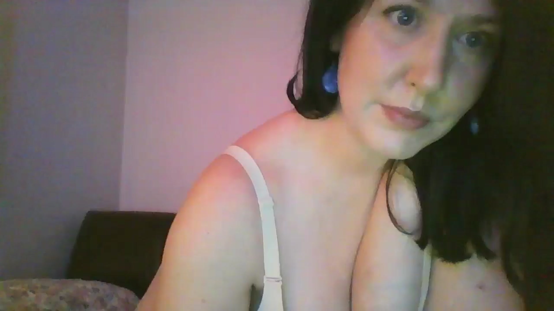 Gallery image thumbnail from RavenVidVixen's myfreecams stream on, 08/01/2024, 08:47 image 1 of 20