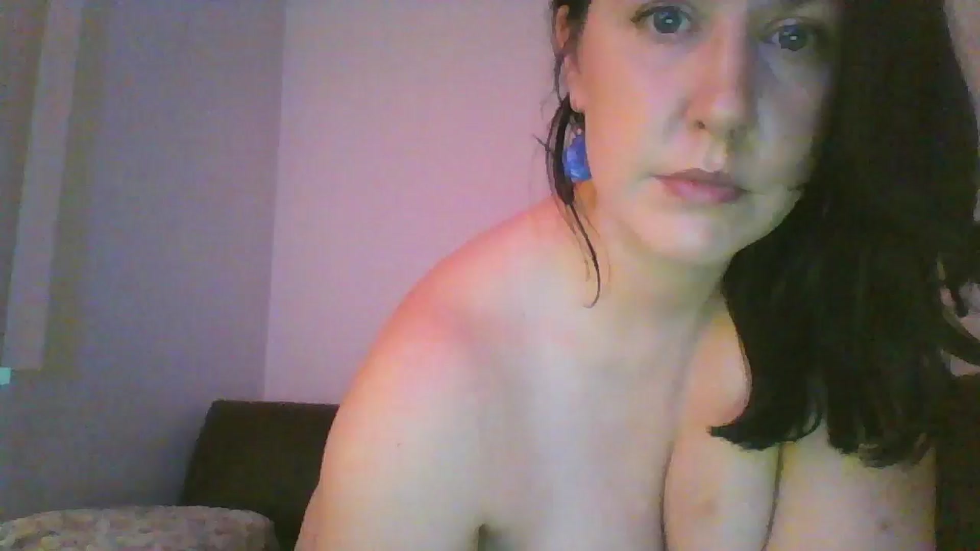 Gallery image thumbnail from RavenVidVixen's myfreecams stream on, 08/01/2024, 13:02 image 4 of 20