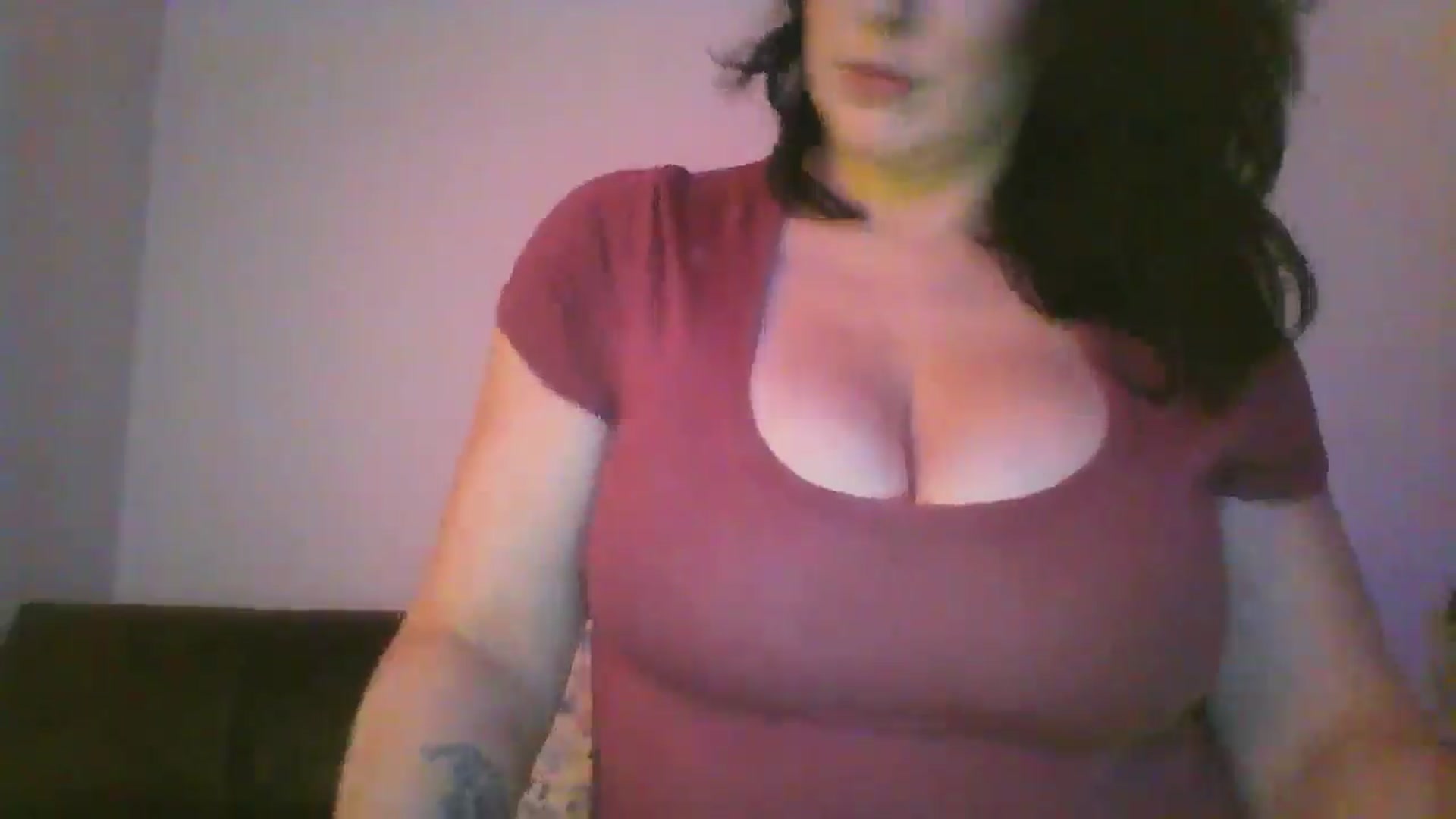 Gallery image thumbnail from RavenVidVixen's myfreecams stream on, 08/05/2024, 08:46 image 19 of 20
