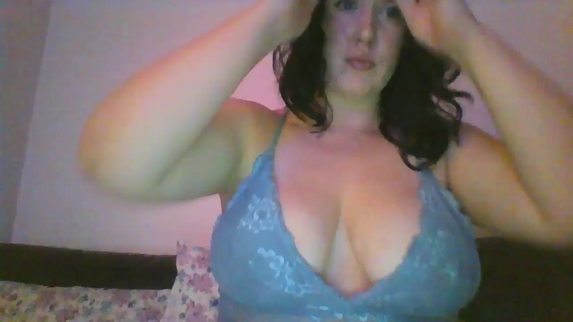 Gallery image thumbnail from RavenVidVixen's myfreecams stream on, 08/06/2024, 12:09 image 13 of 20