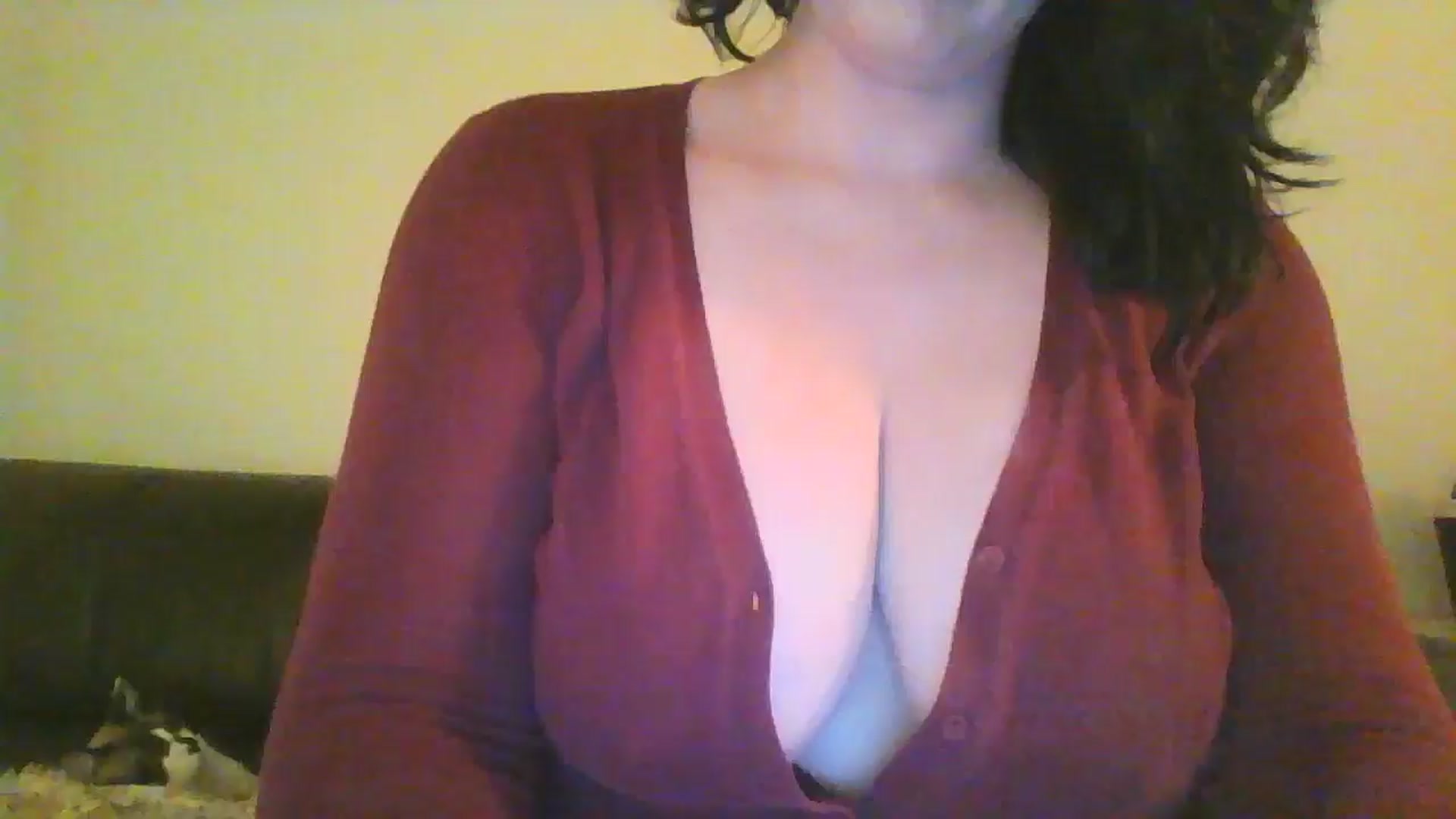 Gallery image thumbnail from RavenVidVixen's myfreecams stream on, 08/09/2024, 08:09 image 14 of 20